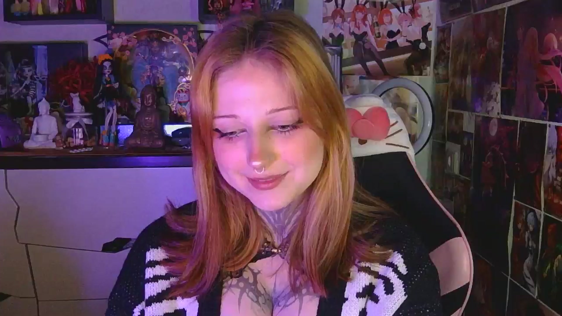 Gallery image thumbnail from VladaMoon's myfreecams stream on, 05/04/2026, 20:29 image 7 of 20