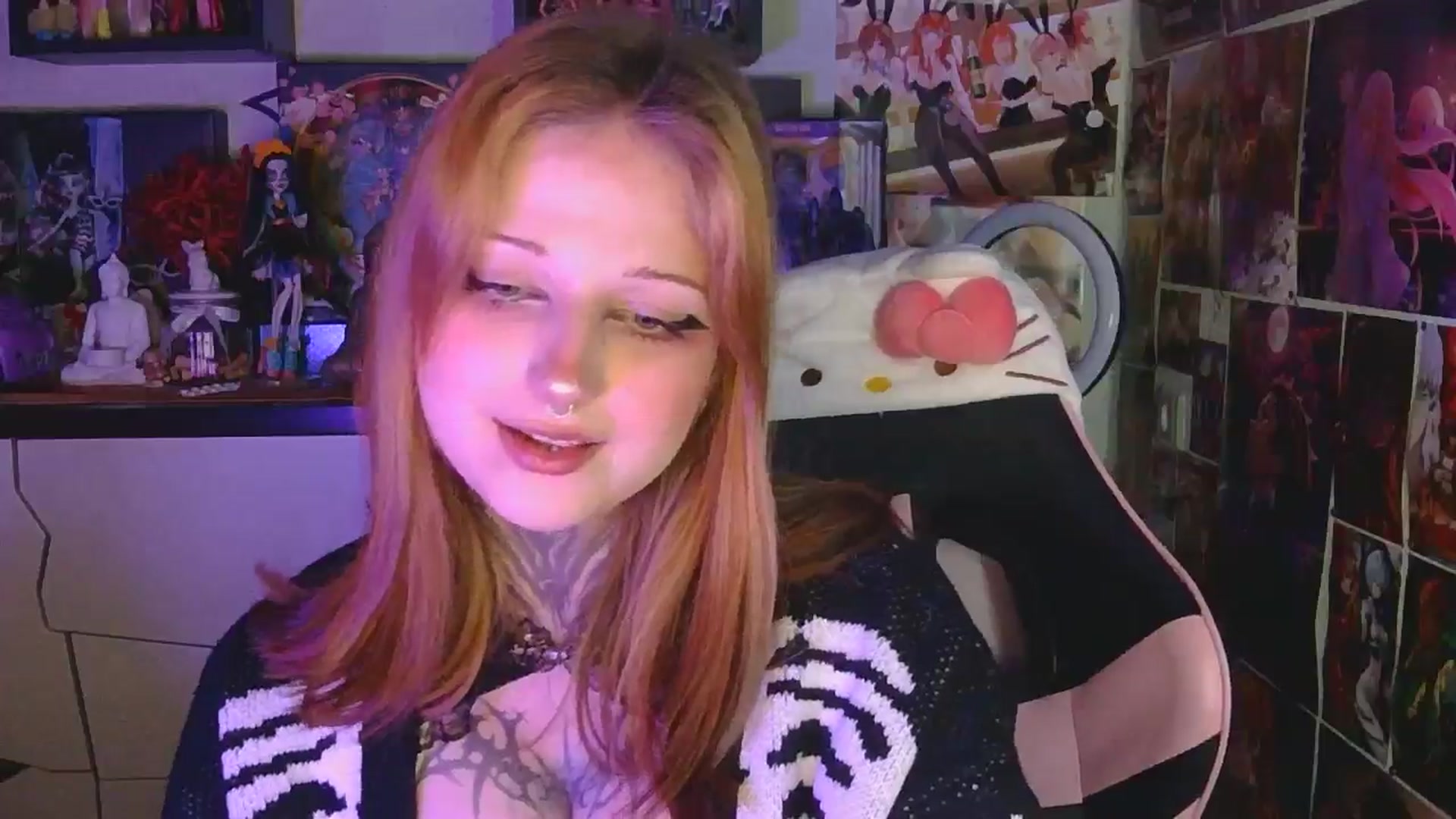 Gallery image thumbnail from VladaMoon's myfreecams stream on, 05/04/2026, 20:29 image 4 of 20