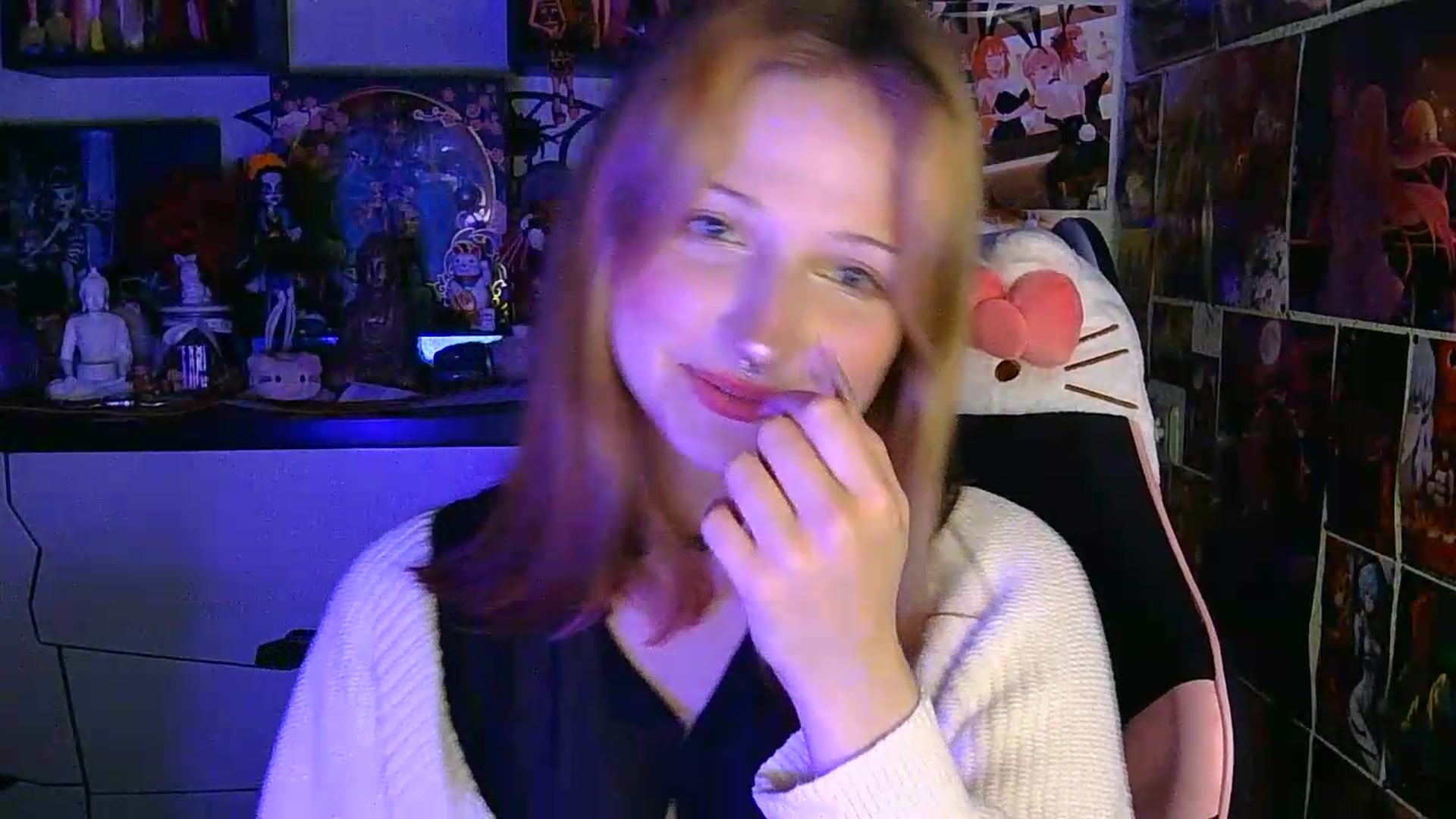 Gallery image thumbnail from VladaMoon's myfreecams stream on, 05/11/2026, 21:40 image 10 of 20