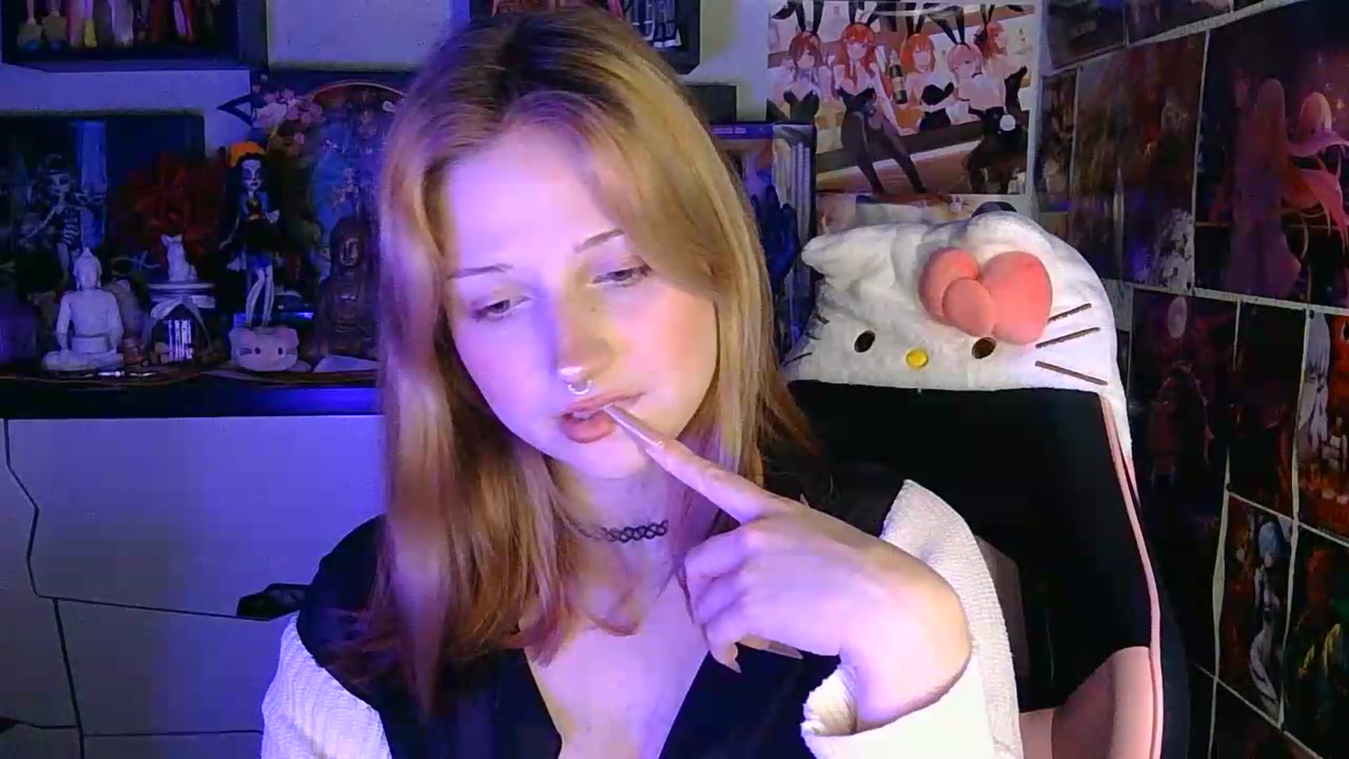 Gallery image thumbnail from VladaMoon's myfreecams stream on, 05/11/2026, 21:40 image 19 of 20