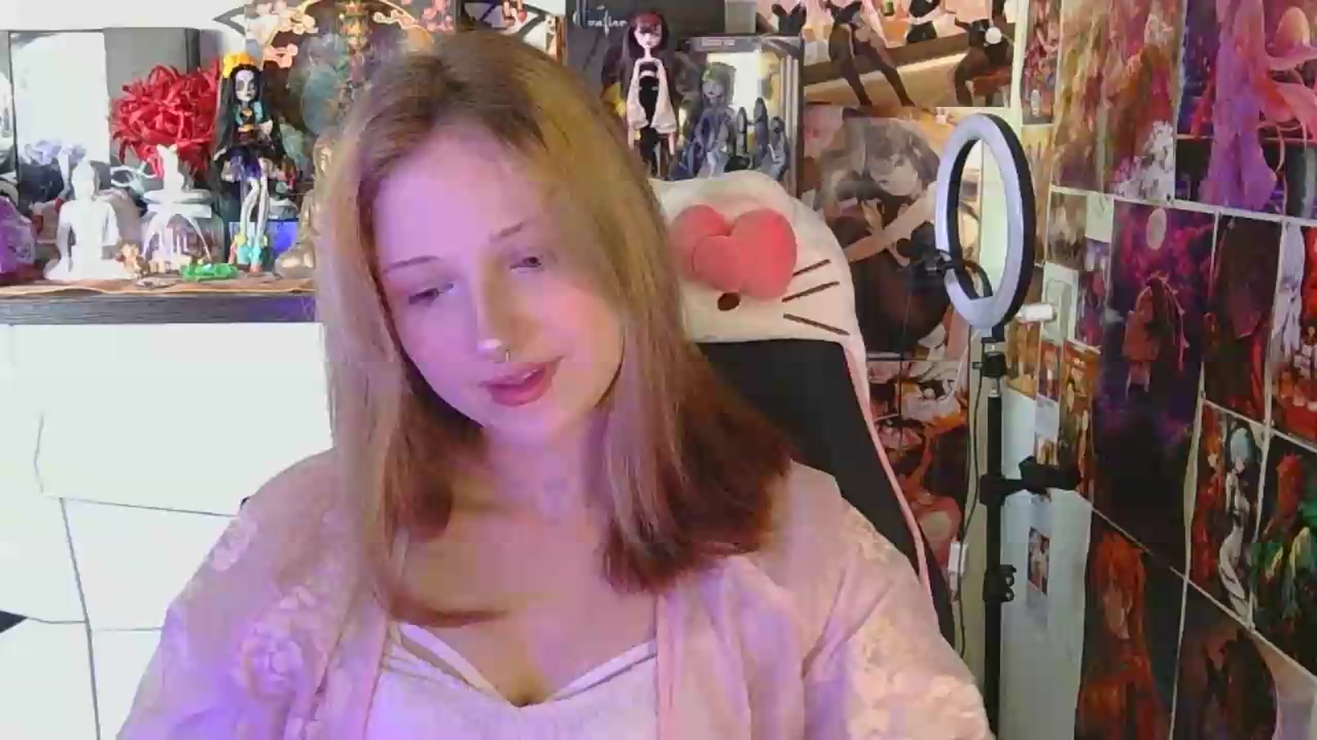 Gallery image thumbnail from VladaMoon's myfreecams stream on, 05/12/2026, 11:48 image 1 of 20