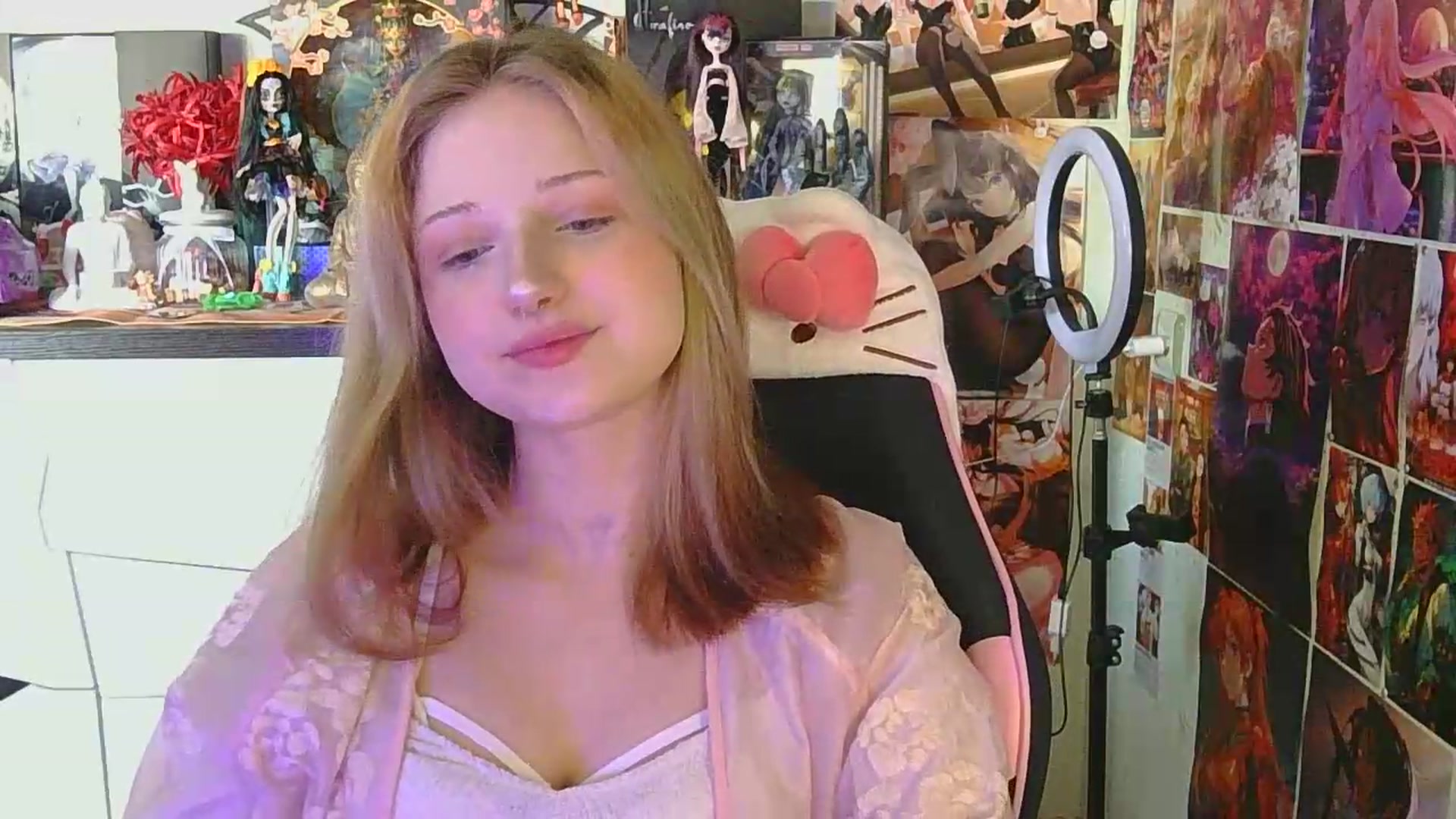 Gallery image thumbnail from VladaMoon's myfreecams stream on, 05/12/2026, 11:48 image 2 of 20