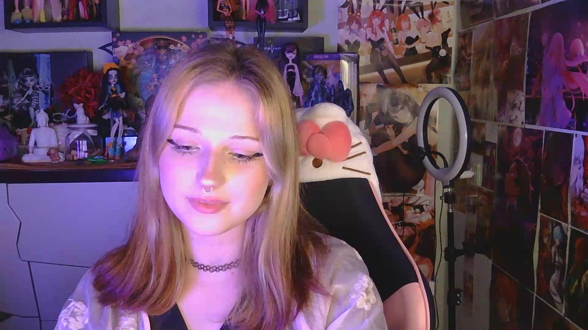 Gallery image thumbnail from VladaMoon's myfreecams stream on, 05/14/2026, 22:45 image 13 of 20