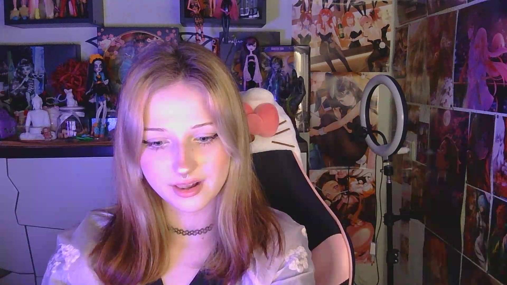 Gallery image thumbnail from VladaMoon's myfreecams stream on, 05/14/2026, 22:45 image 17 of 20