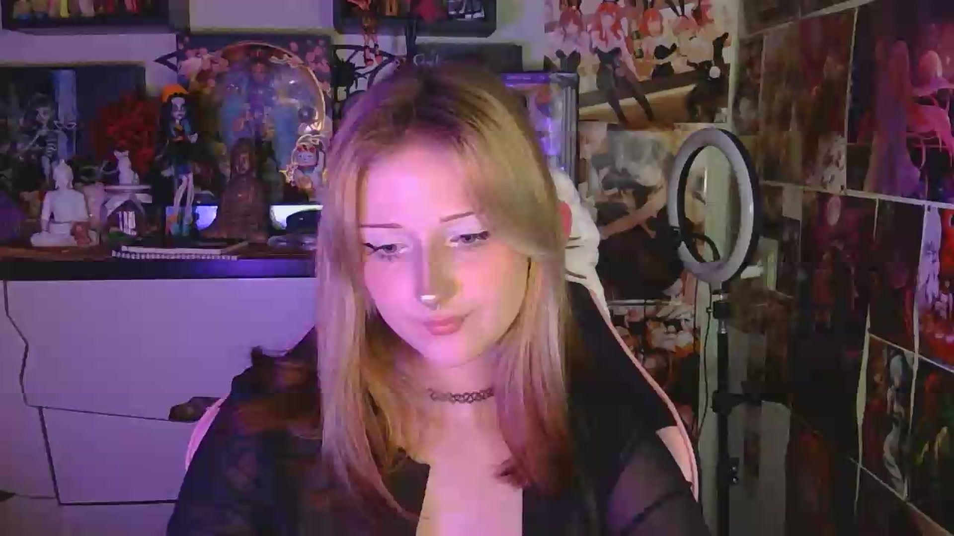 Gallery image thumbnail from VladaMoon's myfreecams stream on, 05/17/2026, 22:04 image 13 of 20