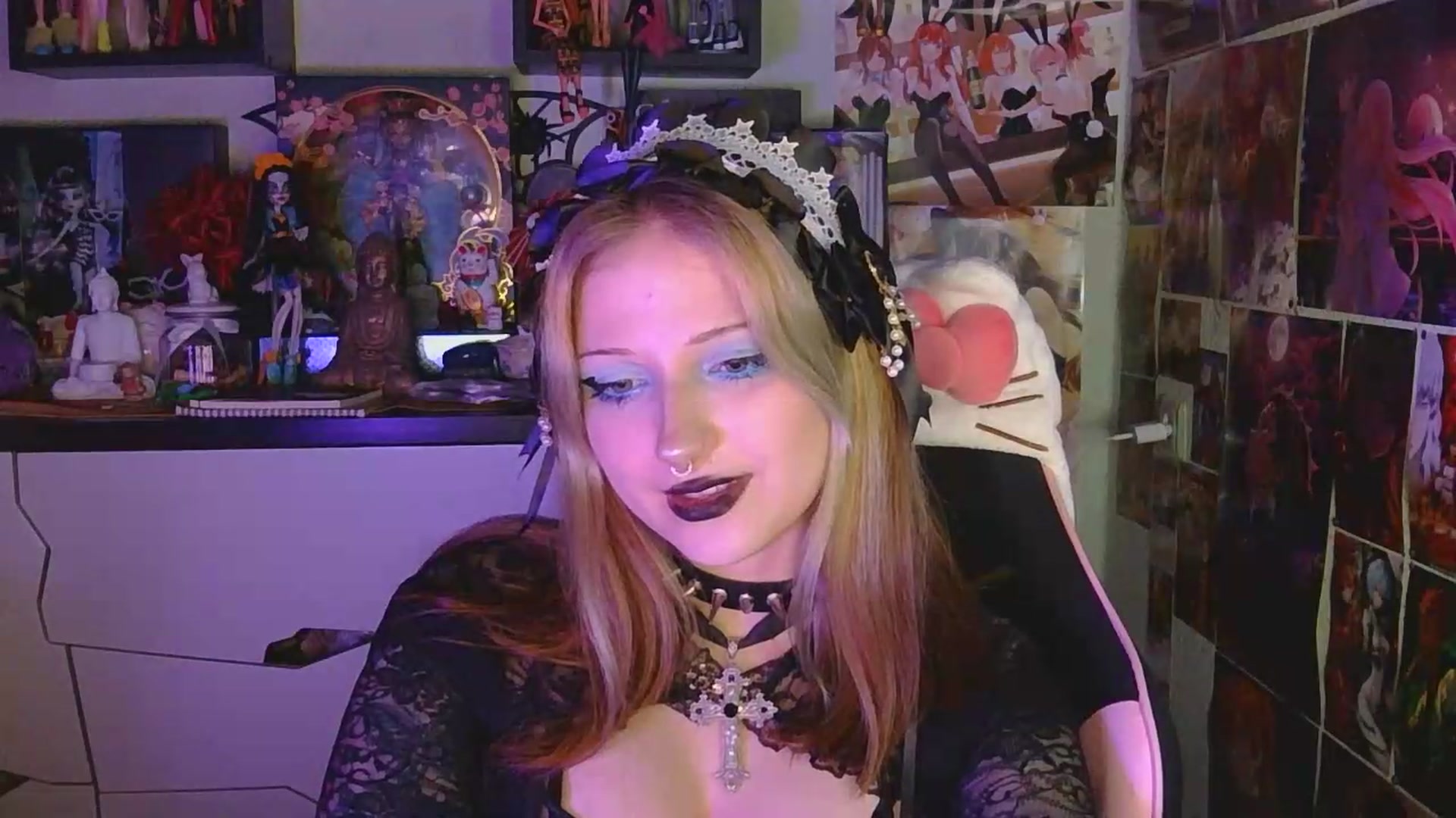 Gallery image thumbnail from VladaMoon's myfreecams stream on, 05/20/2026, 21:49 image 3 of 20