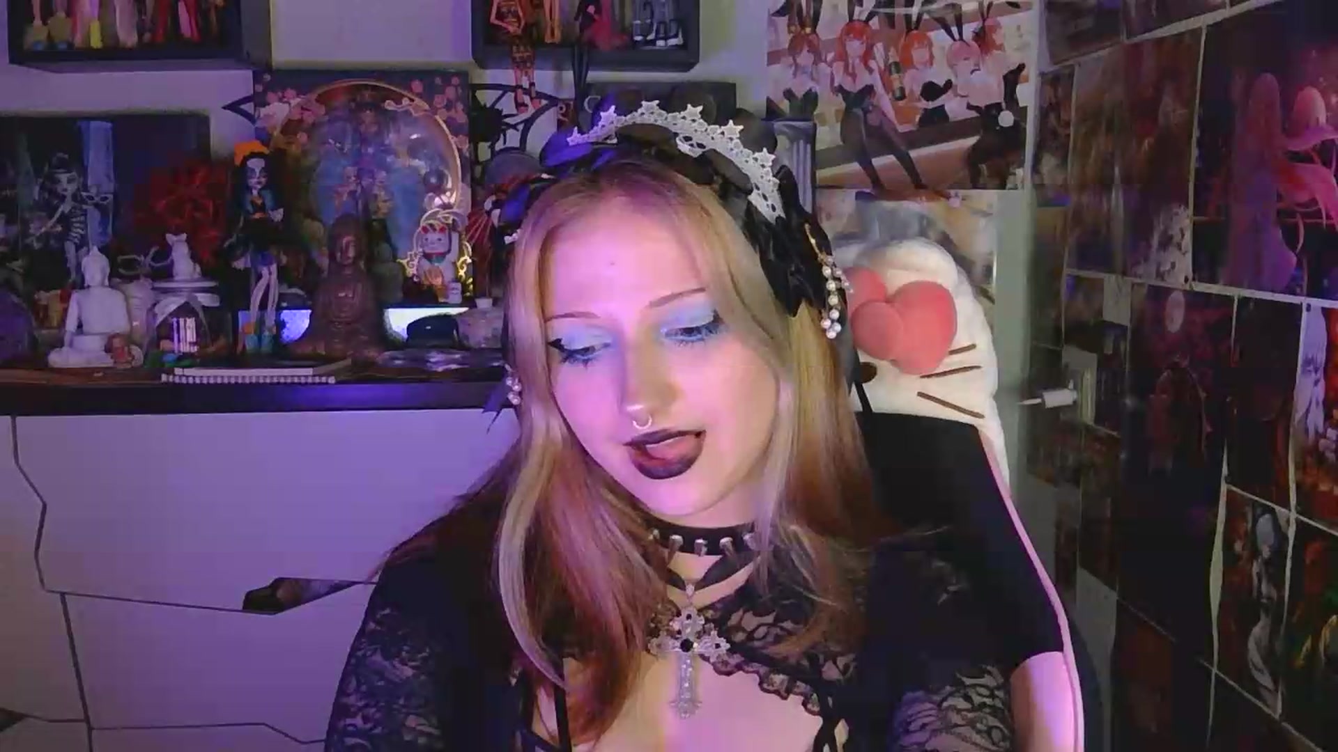 Gallery image thumbnail from VladaMoon's myfreecams stream on, 05/20/2026, 21:49 image 7 of 20