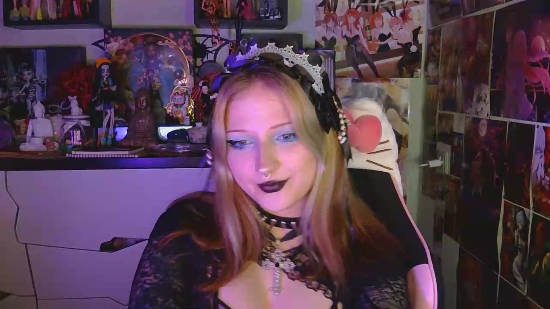 Gallery image thumbnail from VladaMoon's myfreecams stream on, 05/20/2026, 21:49 image 5 of 20