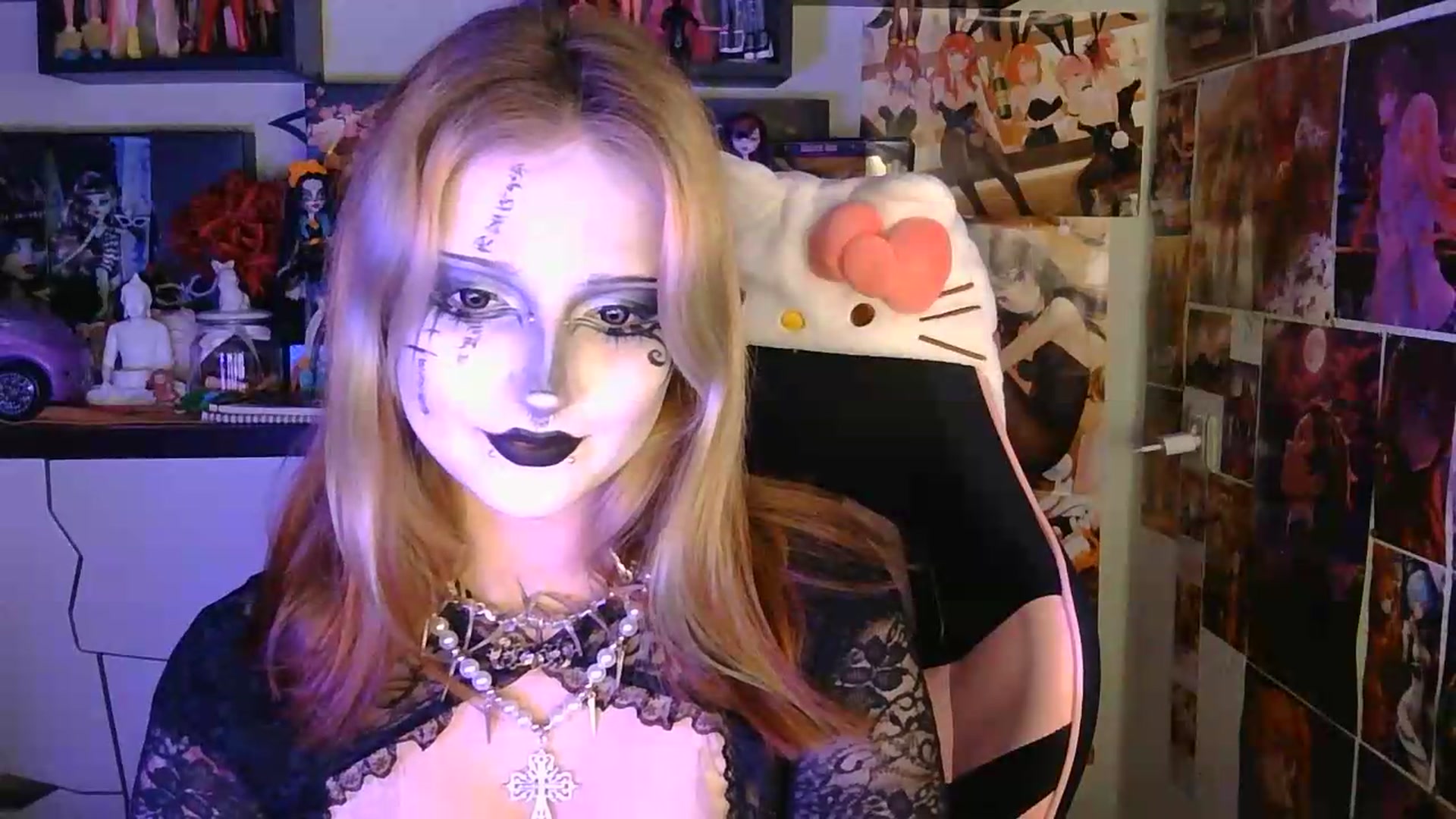 Gallery image thumbnail from VladaMoon's myfreecams stream on, 05/24/2026, 24:02 image 15 of 20
