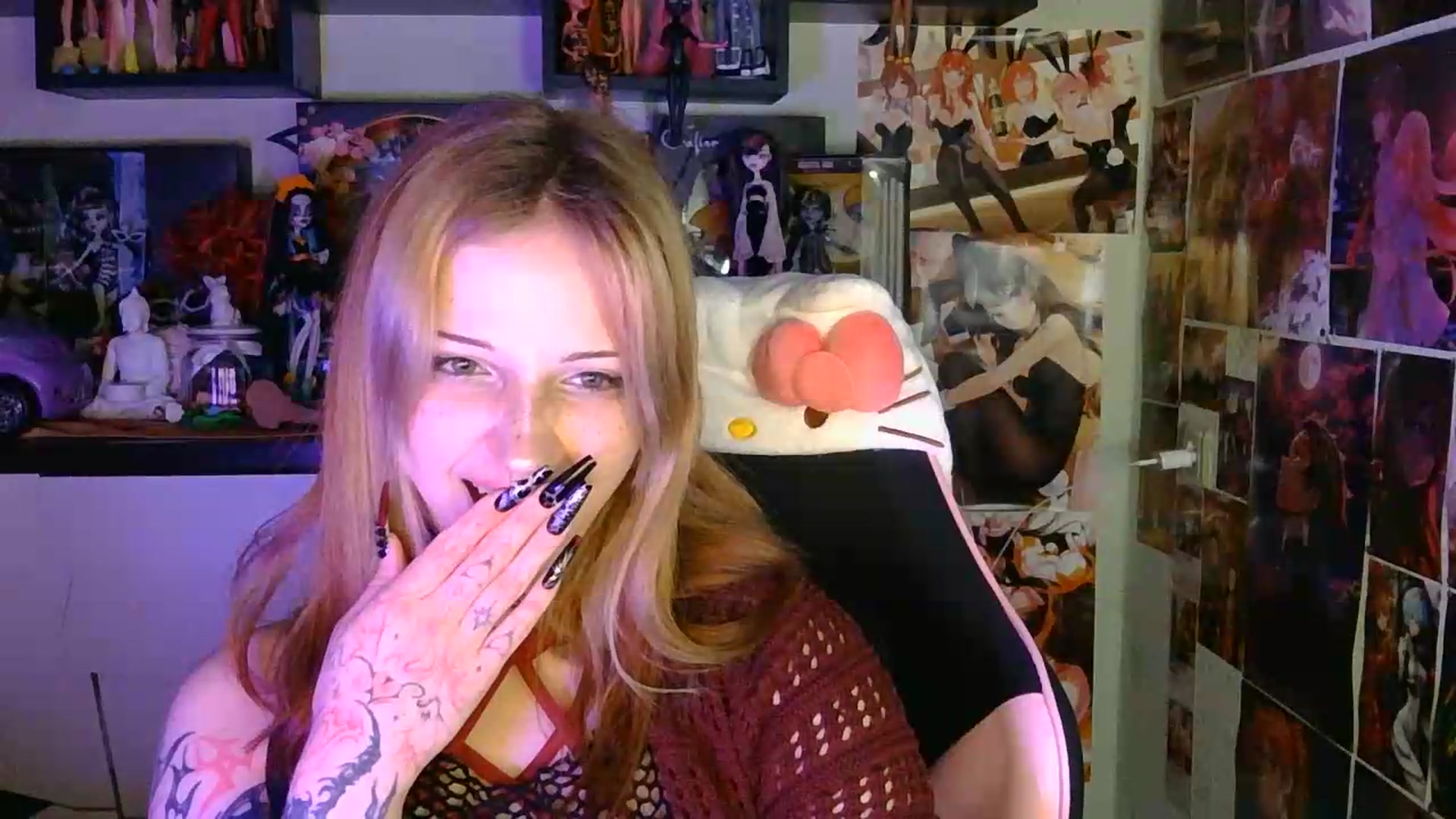 Gallery image thumbnail from VladaMoon's myfreecams stream on, 05/30/2026, 21:31 image 16 of 20