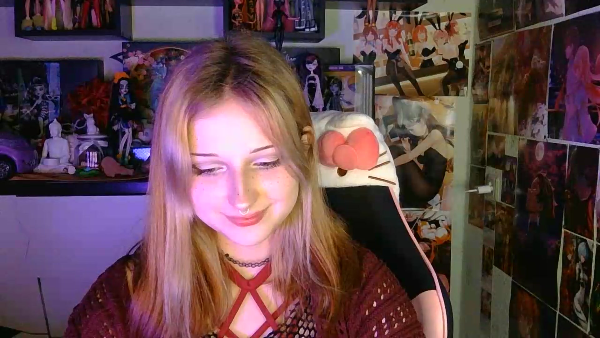 Gallery image thumbnail from VladaMoon's myfreecams stream on, 05/30/2026, 21:31 image 4 of 20