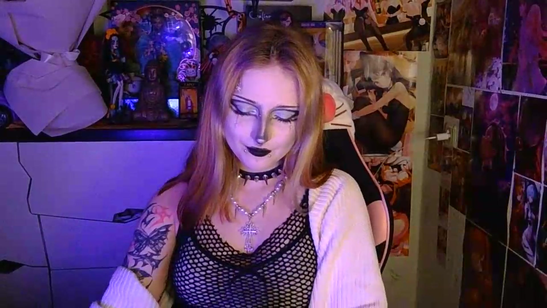 Gallery image thumbnail from VladaMoon's myfreecams stream on, 05/31/2026, 22:08 image 3 of 20