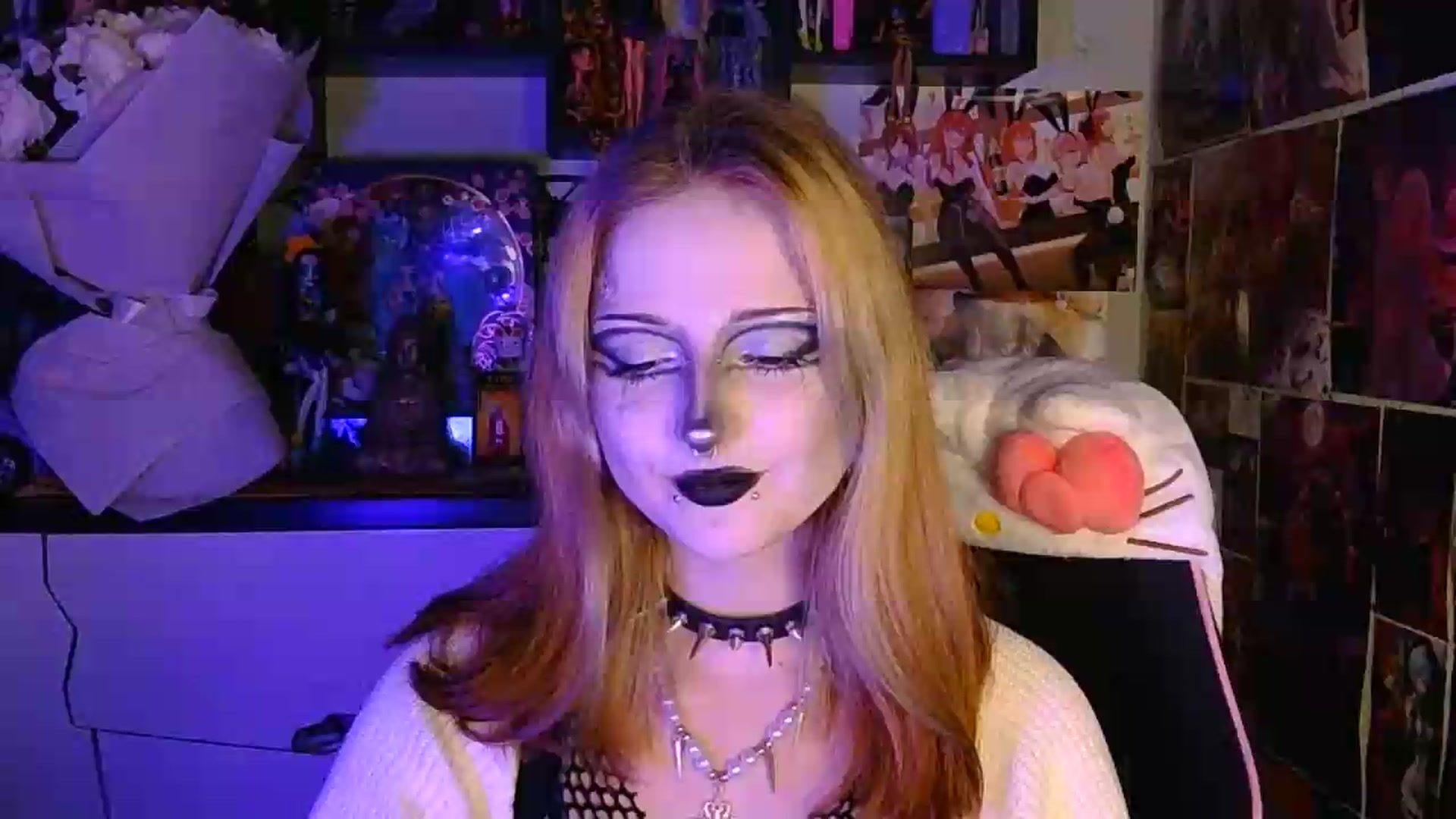 Gallery image thumbnail from VladaMoon's myfreecams stream on, 05/31/2026, 22:08 image 4 of 20