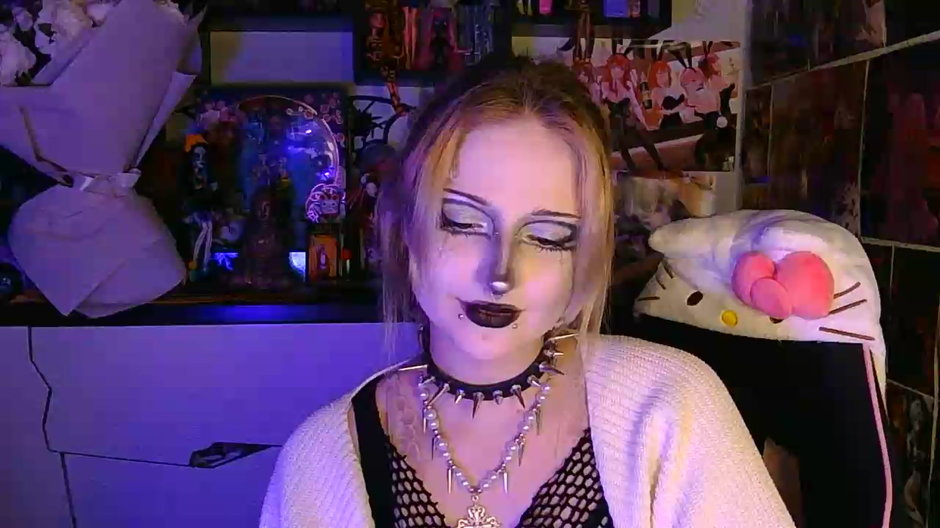 Gallery image thumbnail from VladaMoon's myfreecams stream on, 05/31/2026, 22:08 image 12 of 20