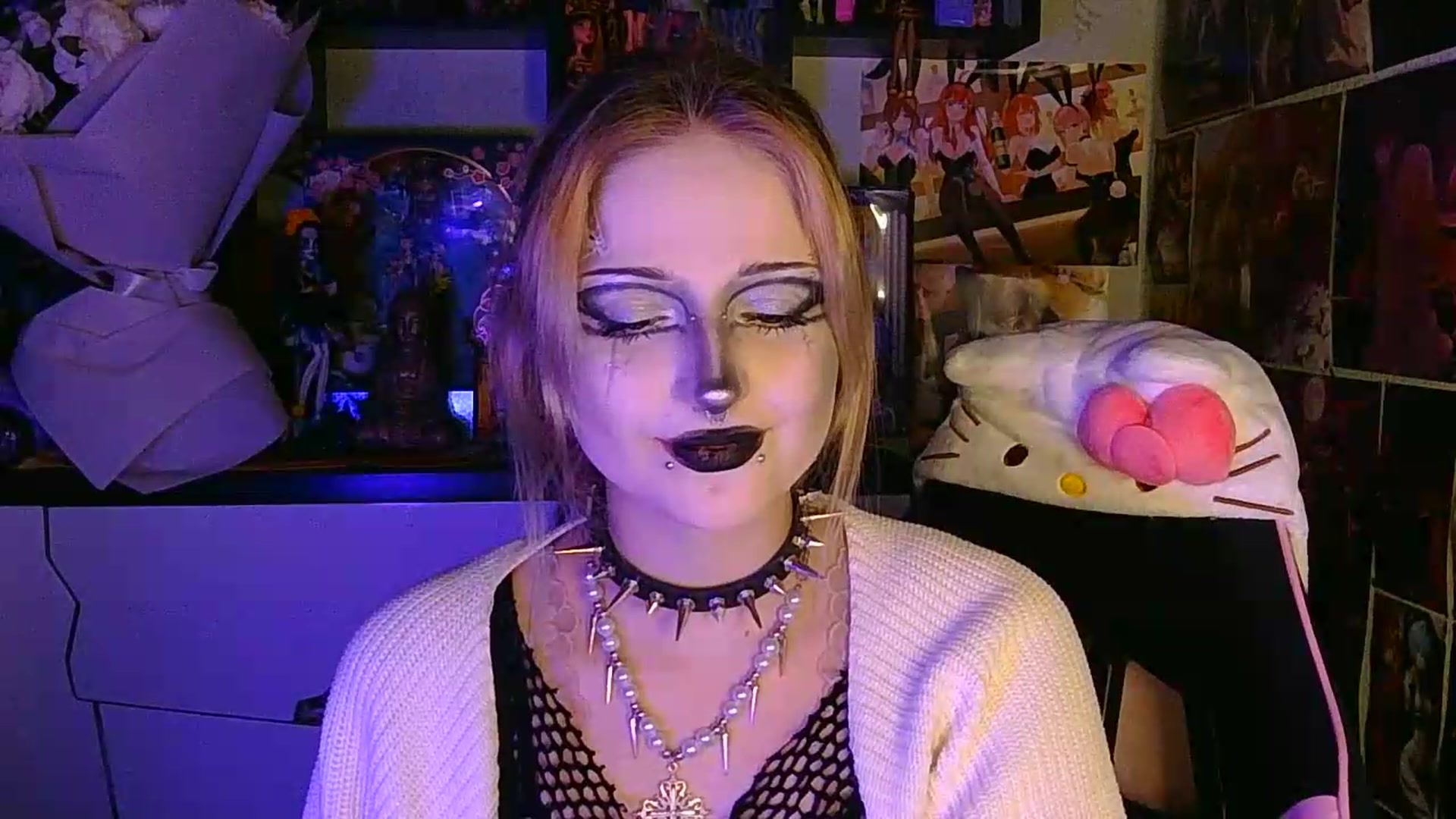 Gallery image thumbnail from VladaMoon's myfreecams stream on, 05/31/2026, 22:08 image 11 of 20