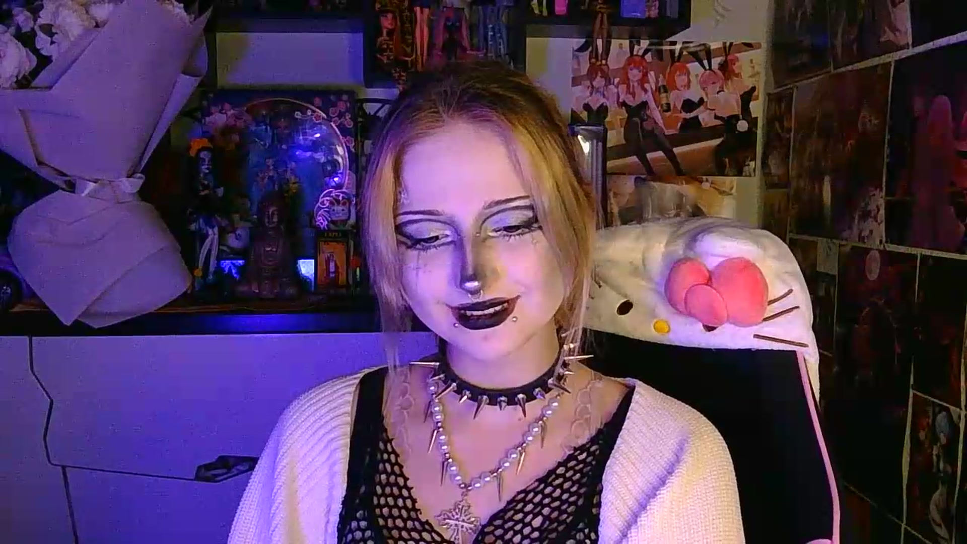Gallery image thumbnail from VladaMoon's myfreecams stream on, 05/31/2026, 22:08 image 14 of 20