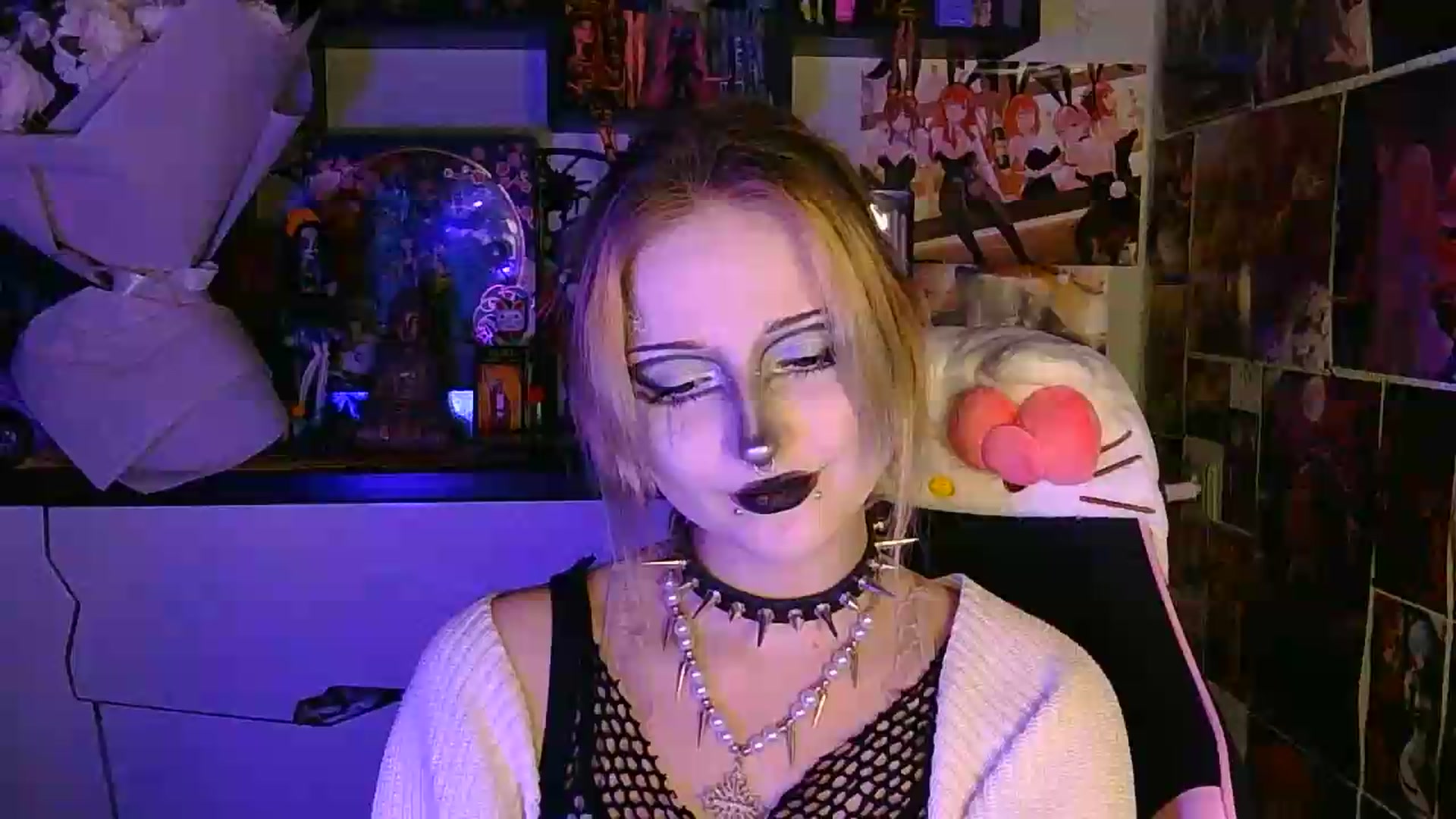 Gallery image thumbnail from VladaMoon's myfreecams stream on, 05/31/2026, 22:08 image 15 of 20