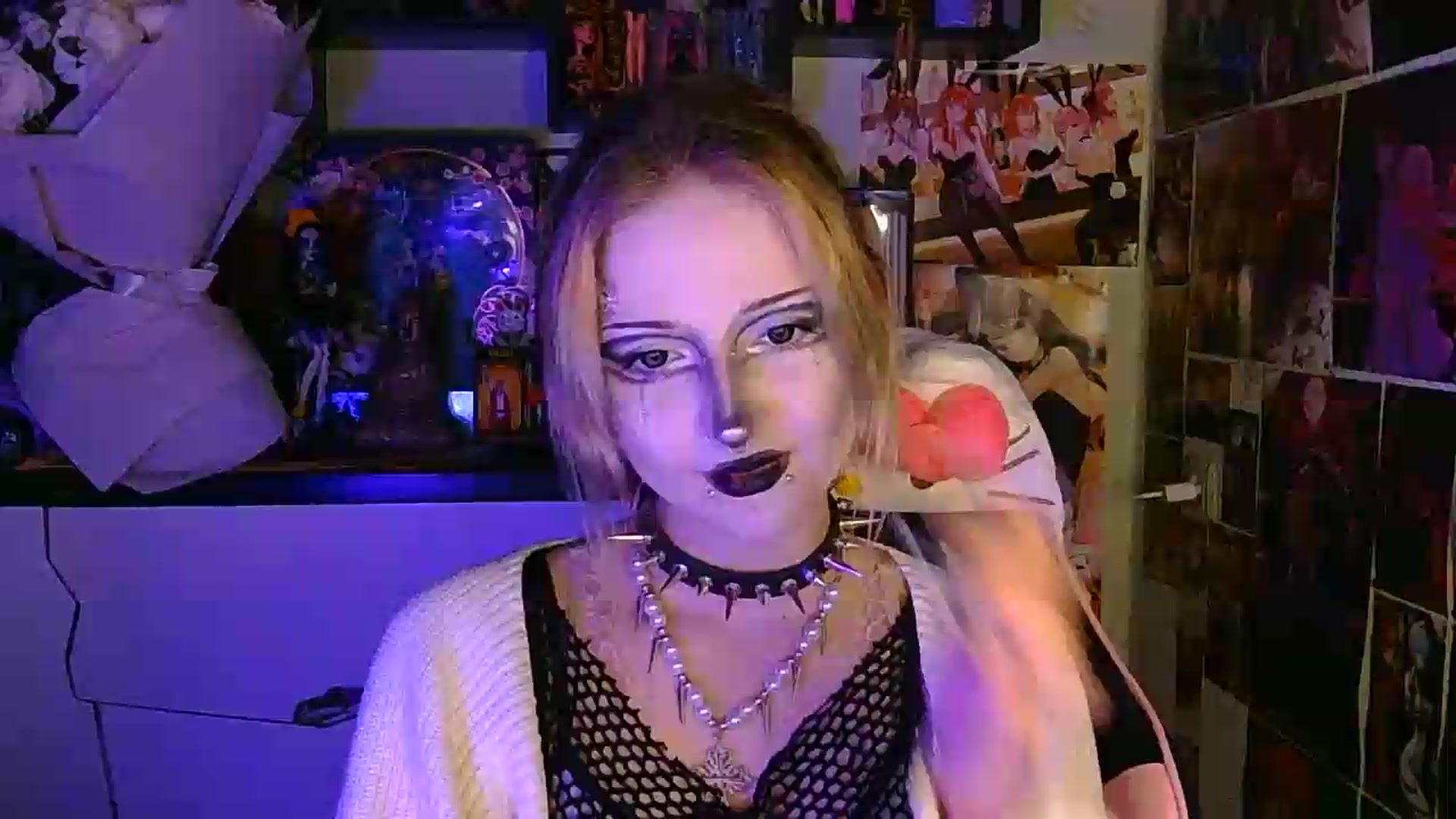 Gallery image thumbnail from VladaMoon's myfreecams stream on, 05/31/2026, 22:08 image 18 of 20