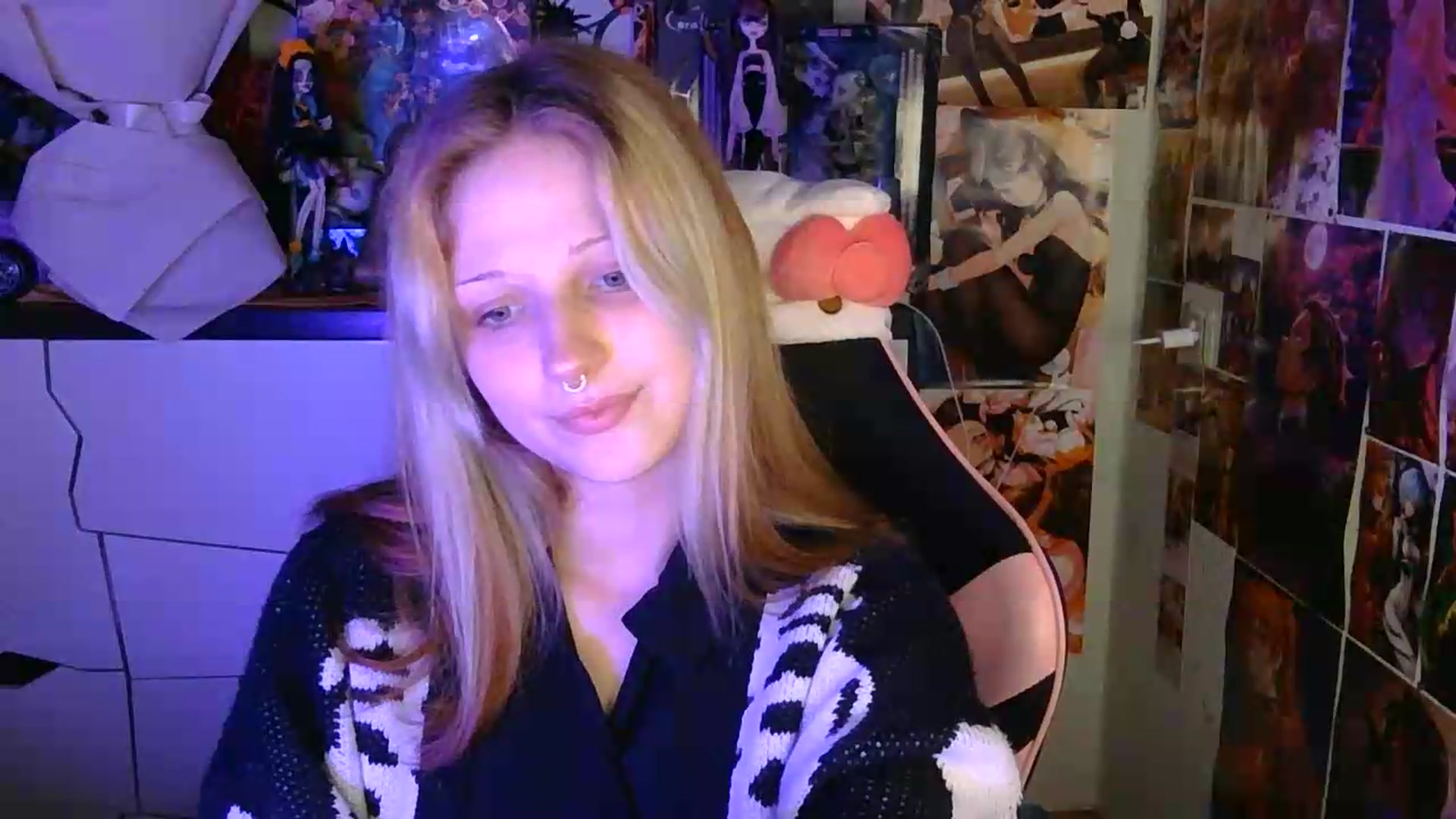 Gallery image thumbnail from VladaMoon's myfreecams stream on, 06/05/2026, 21:11 image 15 of 20