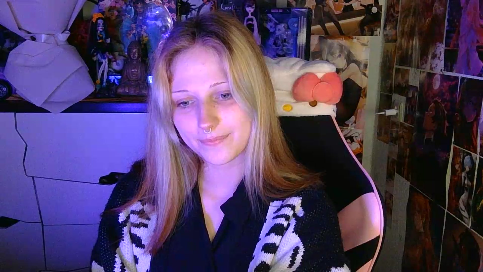 Gallery image thumbnail from VladaMoon's myfreecams stream on, 06/05/2026, 21:11 image 13 of 20