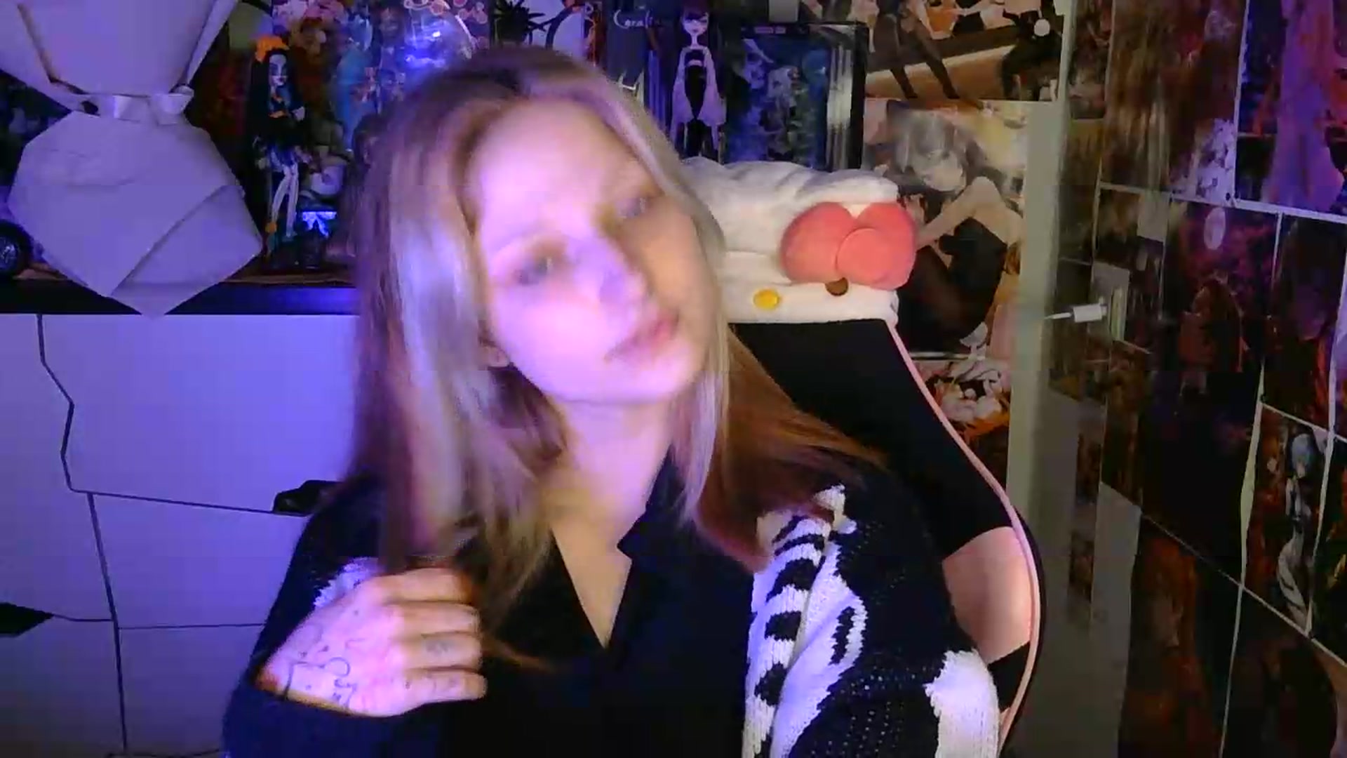 Gallery image thumbnail from VladaMoon's myfreecams stream on, 06/05/2026, 21:11 image 8 of 20