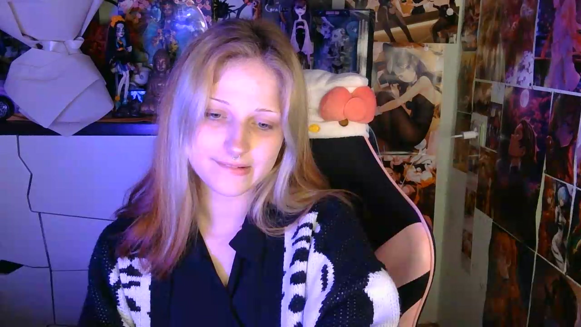 Gallery image thumbnail from VladaMoon's myfreecams stream on, 06/05/2026, 21:11 image 19 of 20