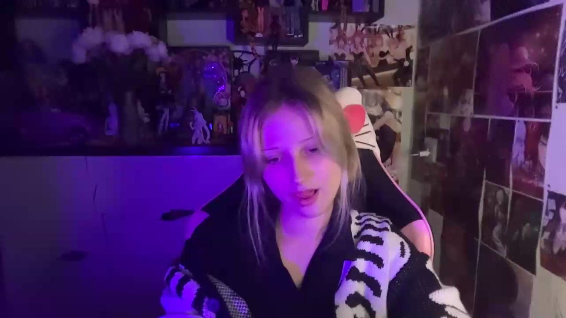 Gallery image thumbnail from VladaMoon's myfreecams stream on, 06/08/2026, 20:11 image 20 of 20