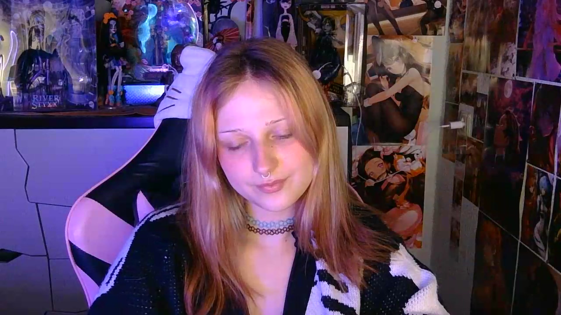 Gallery image thumbnail from VladaMoon's myfreecams stream on, 06/18/2026, 20:13 image 14 of 20
