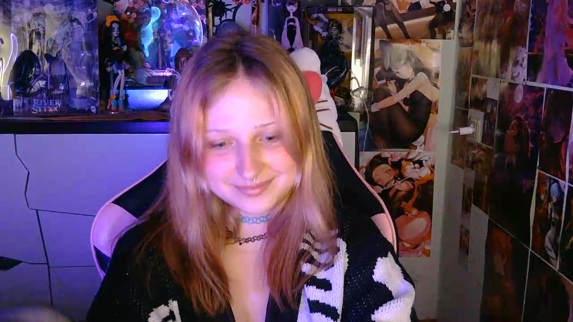 Gallery image thumbnail from VladaMoon's myfreecams stream on, 06/18/2026, 20:13 image 7 of 20