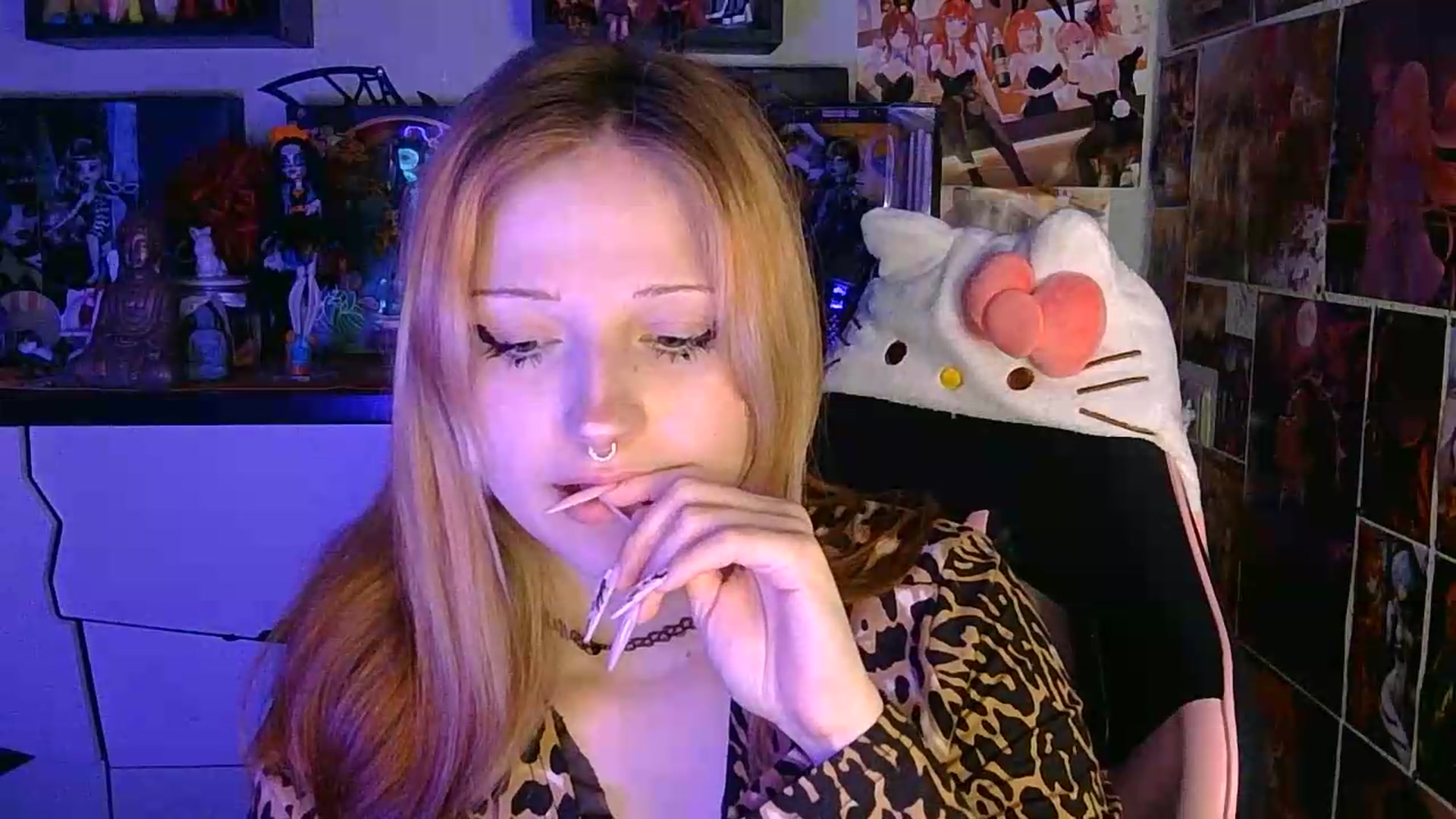 Gallery image thumbnail from VladaMoon's myfreecams stream on, 06/21/2026, 18:13 image 12 of 20