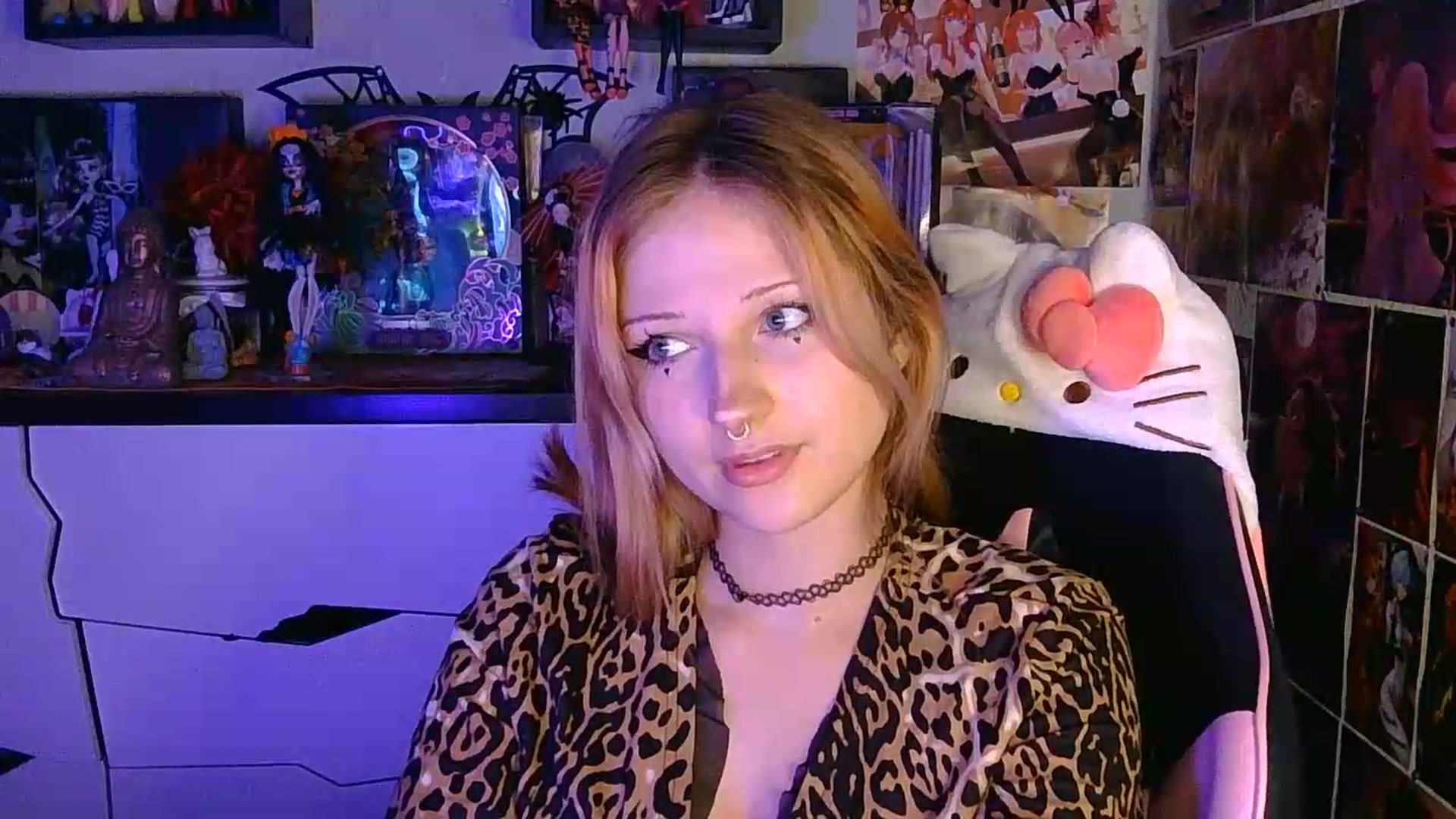 Gallery image thumbnail from VladaMoon's myfreecams stream on, 06/21/2026, 18:13 image 17 of 20