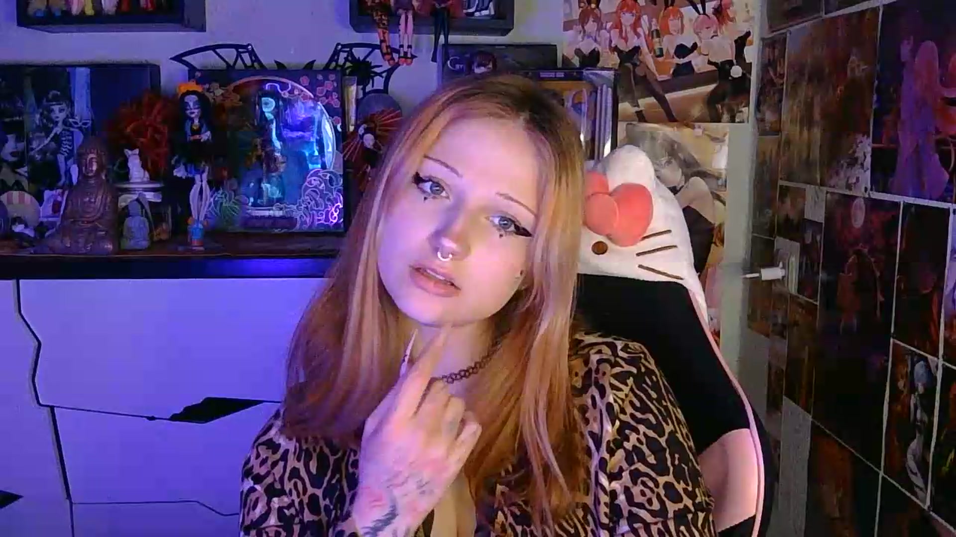 Gallery image thumbnail from VladaMoon's myfreecams stream on, 06/21/2026, 18:13 image 7 of 20