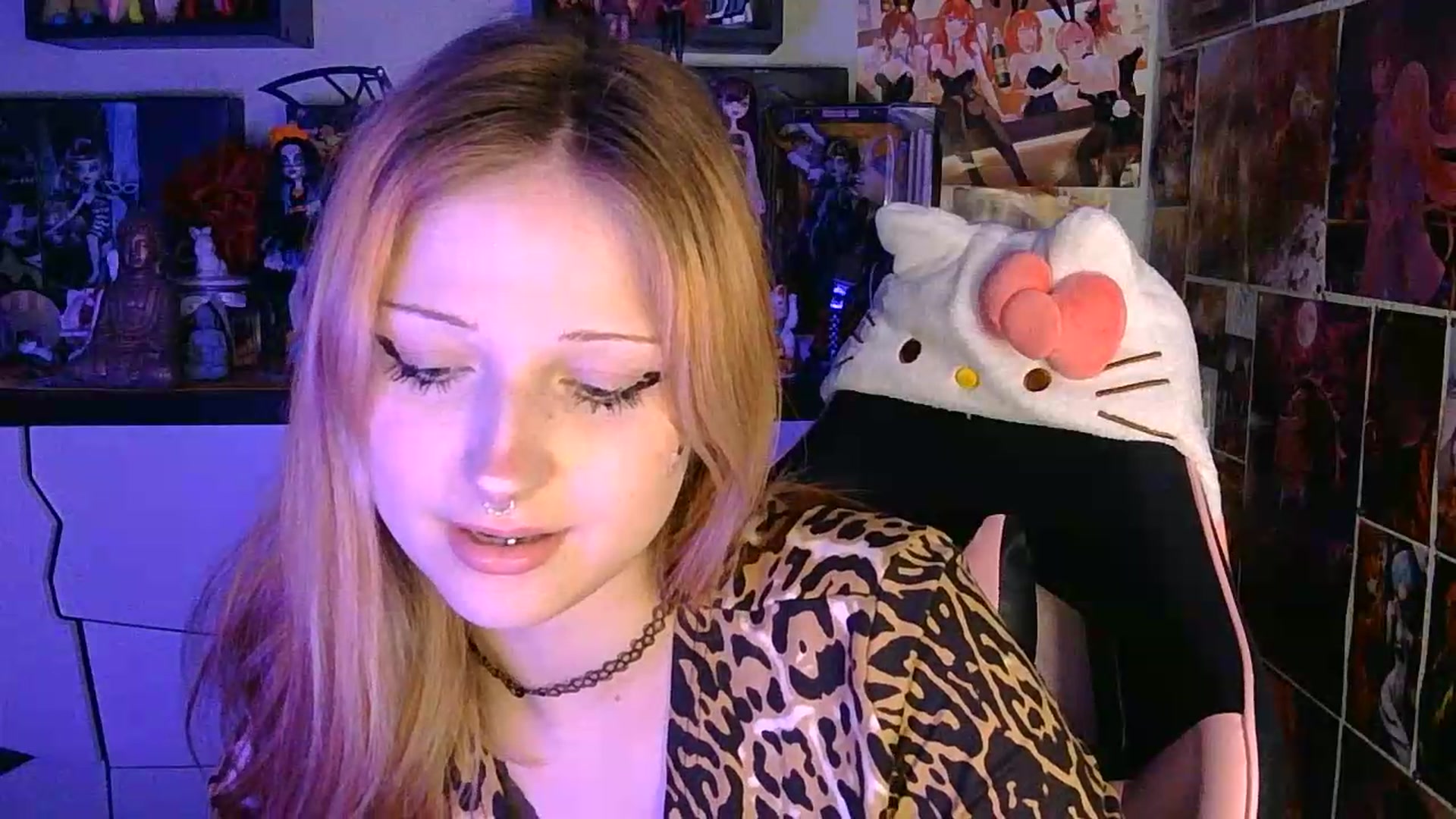 Gallery image thumbnail from VladaMoon's myfreecams stream on, 06/21/2026, 18:13 image 10 of 20