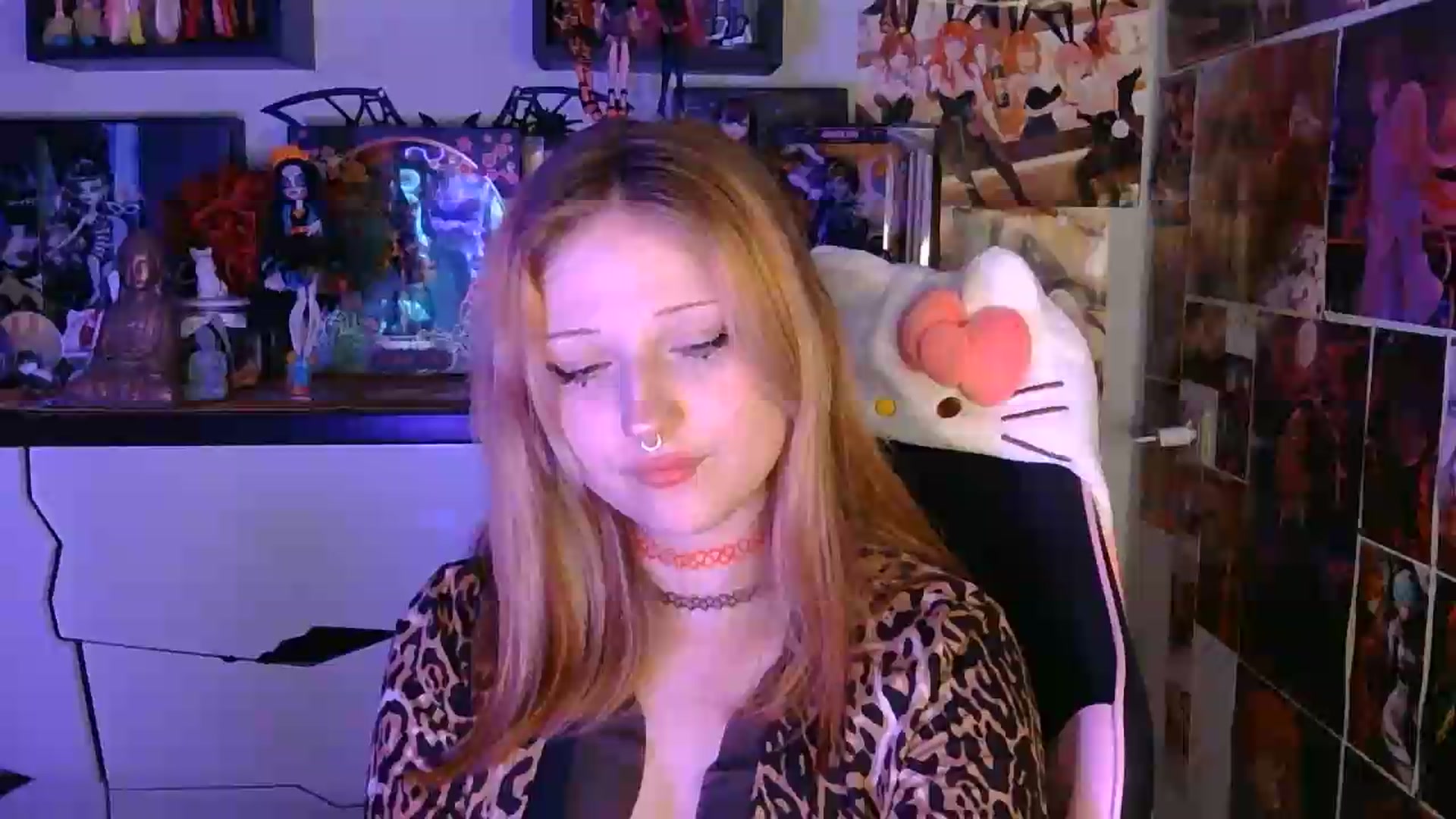 Gallery image thumbnail from VladaMoon's myfreecams stream on, 06/21/2026, 21:56 image 19 of 20