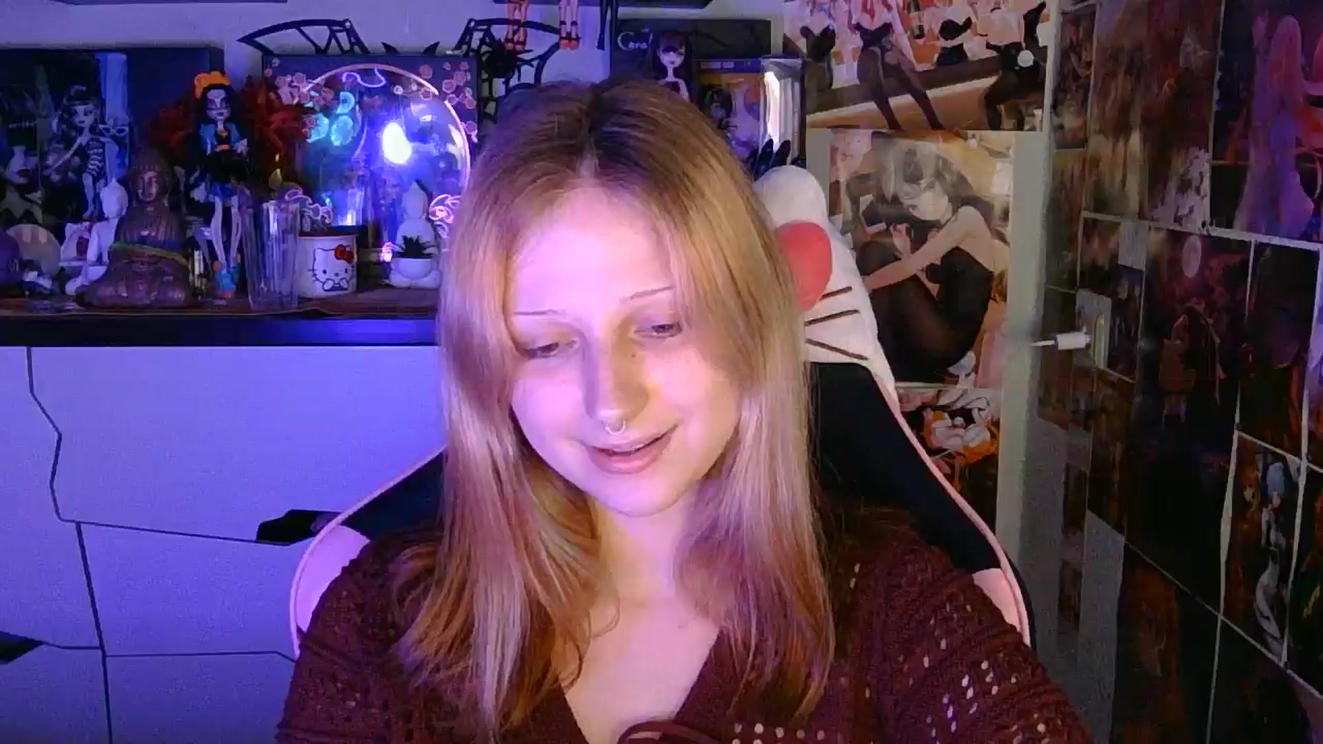 Gallery image thumbnail from VladaMoon's myfreecams stream on, 06/23/2026, 20:21 image 19 of 20