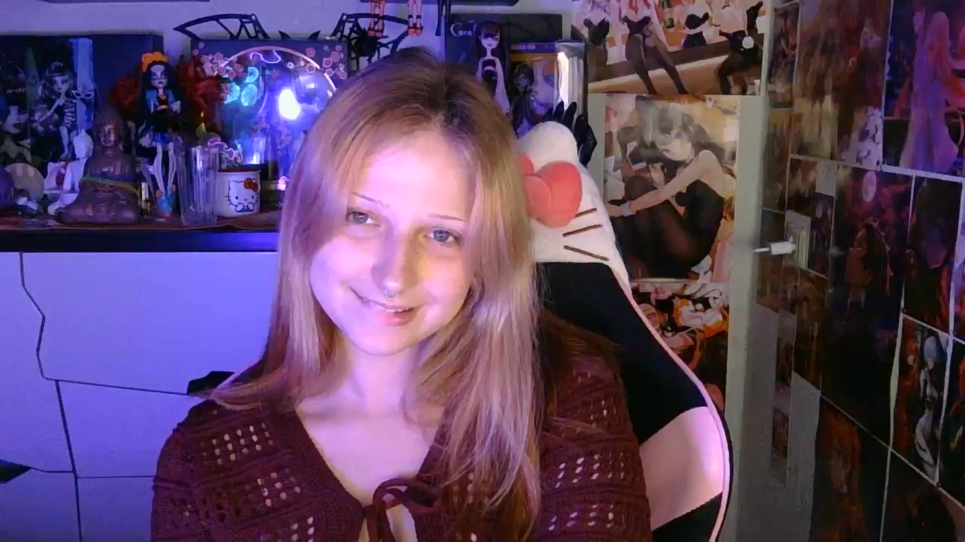 Gallery image thumbnail from VladaMoon's myfreecams stream on, 06/23/2026, 20:21 image 16 of 20
