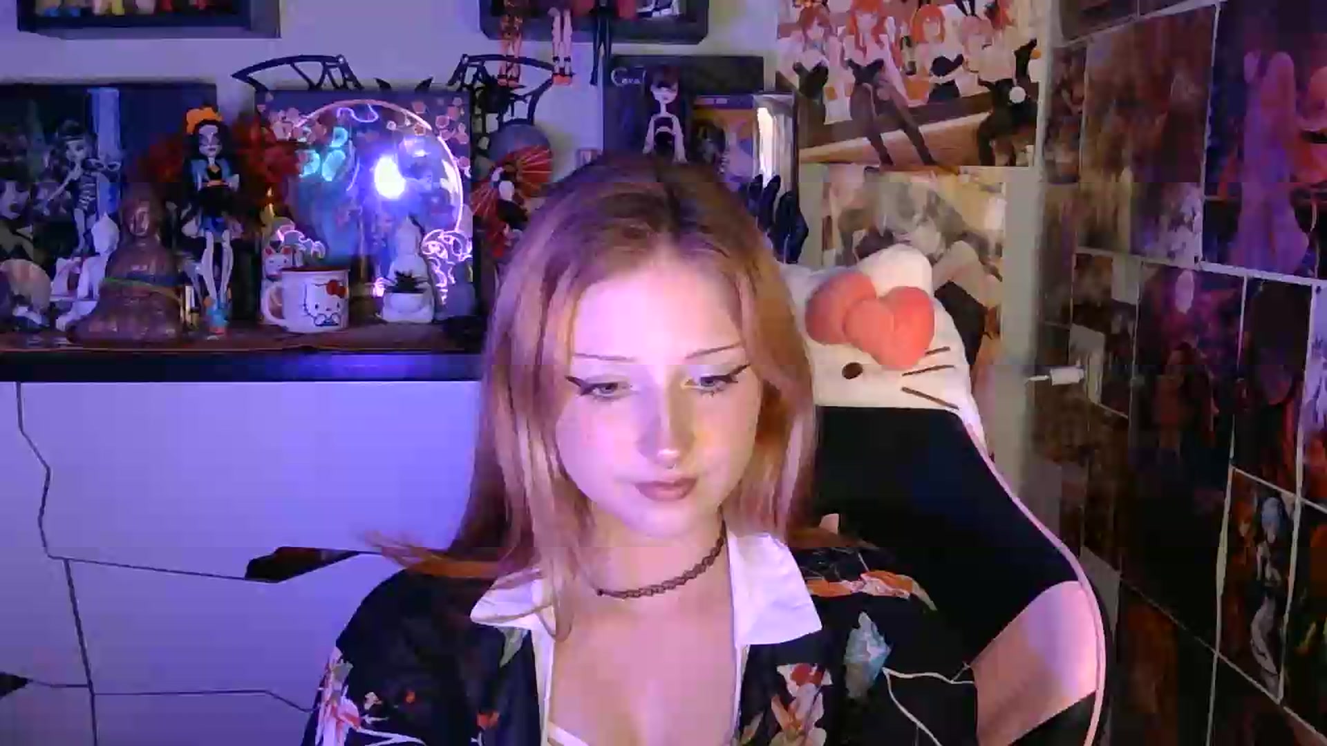 Gallery image thumbnail from VladaMoon's myfreecams stream on, 06/24/2026, 20:50 image 15 of 20