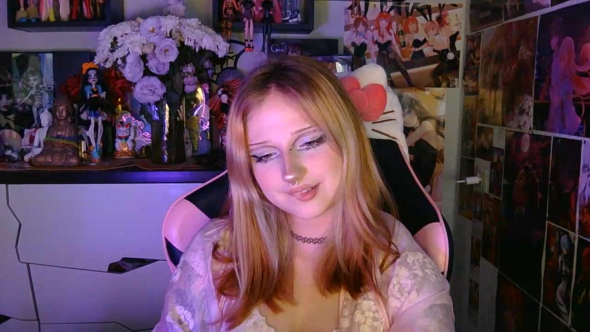 Gallery image thumbnail from VladaMoon's myfreecams stream on, 06/25/2026, 17:43 image 7 of 20