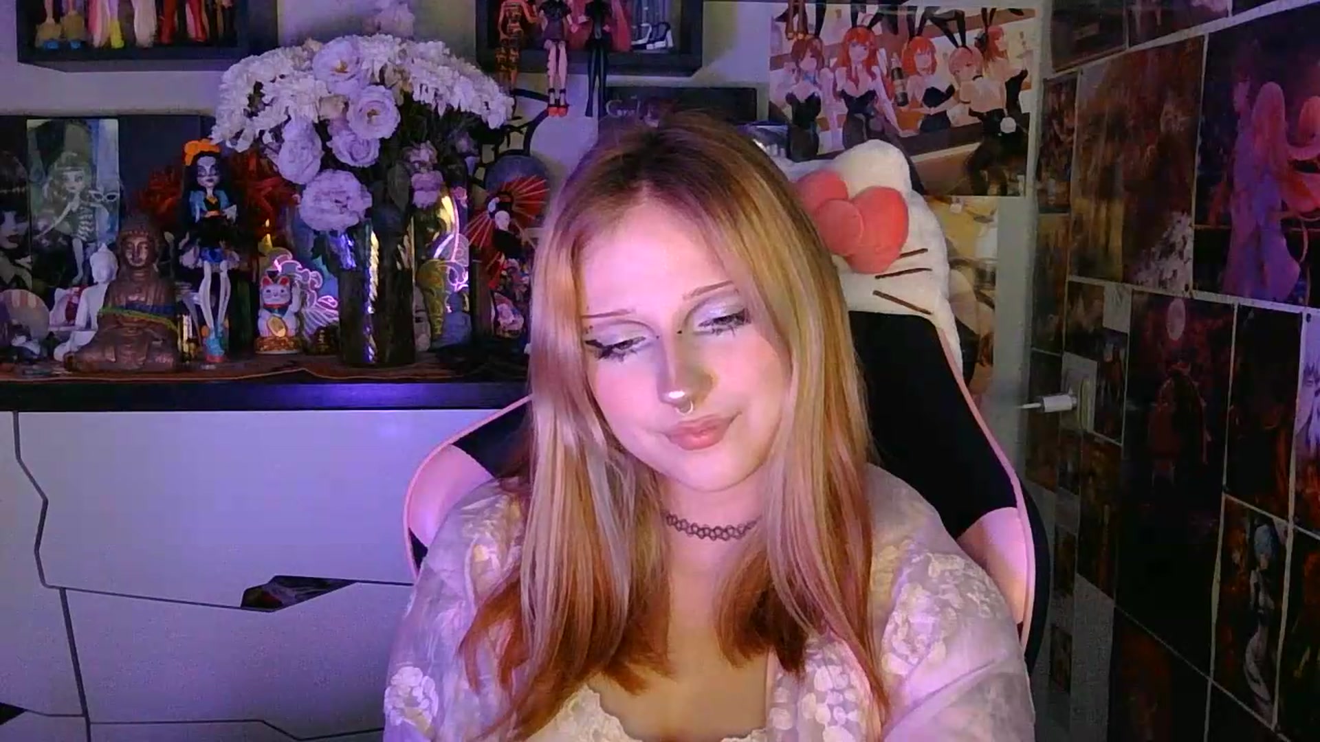Gallery image thumbnail from VladaMoon's myfreecams stream on, 06/25/2026, 17:43 image 2 of 20