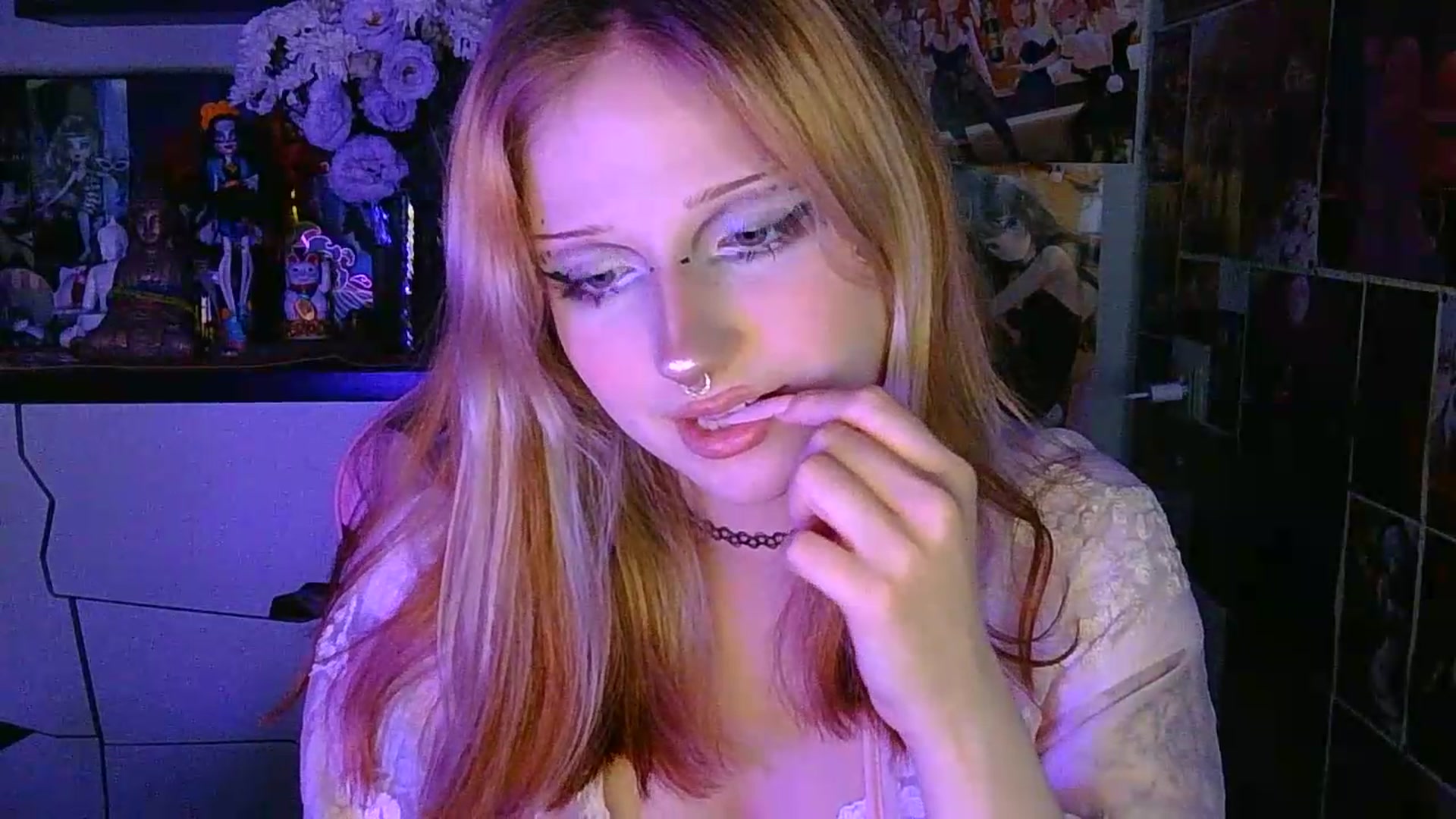 Gallery image thumbnail from VladaMoon's myfreecams stream on, 06/25/2026, 17:43 image 16 of 20