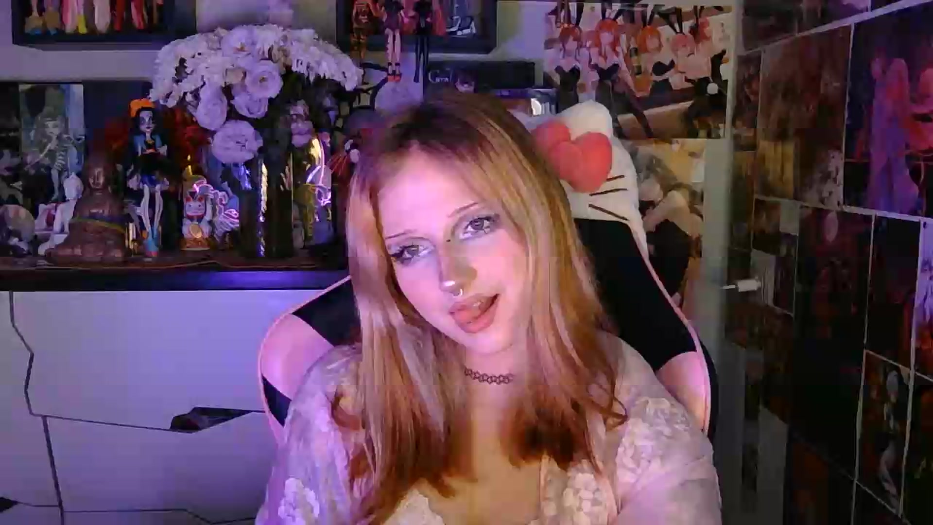 Gallery image thumbnail from VladaMoon's myfreecams stream on, 06/25/2026, 17:43 image 8 of 20