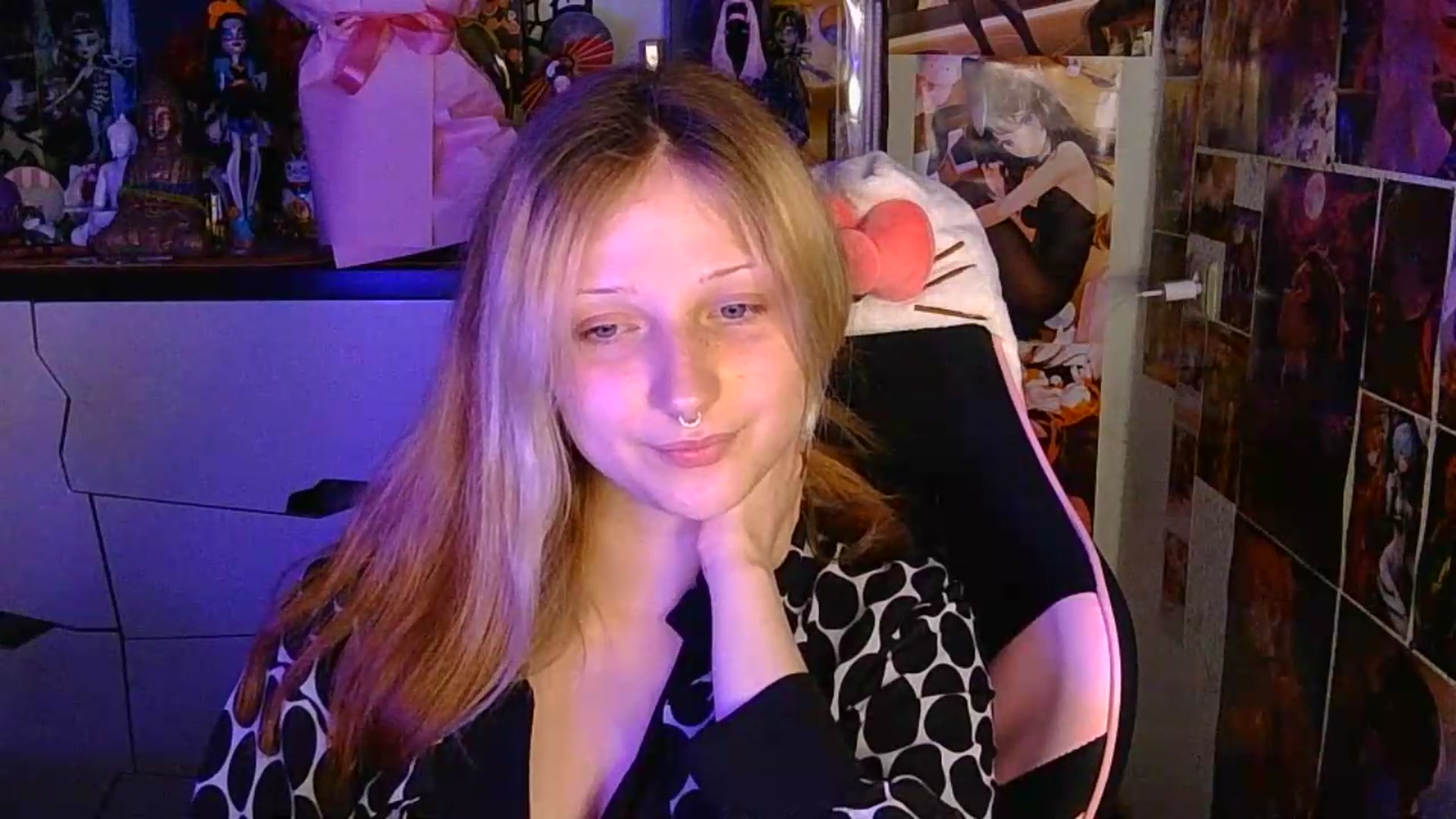Gallery image thumbnail from VladaMoon's myfreecams stream on, 06/29/2026, 21:00 image 16 of 20