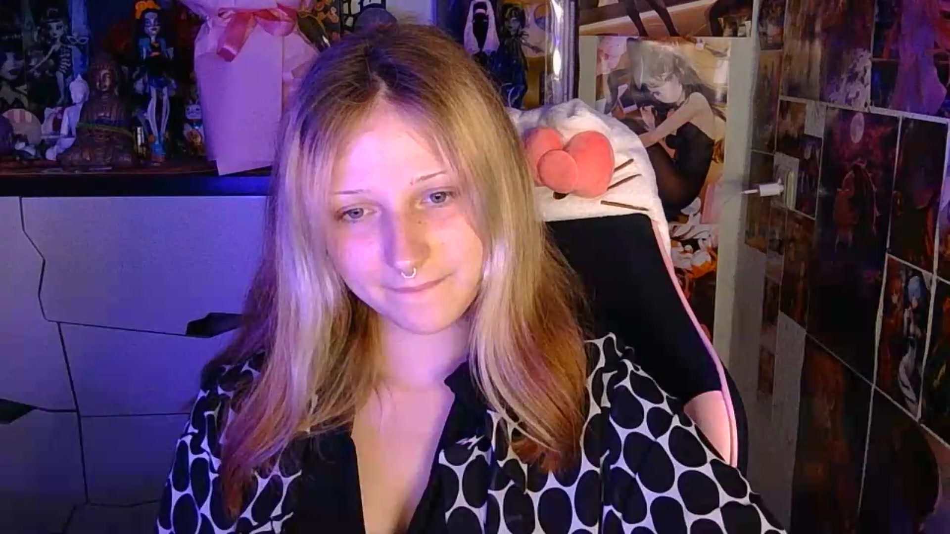 Gallery image thumbnail from VladaMoon's myfreecams stream on, 06/29/2026, 21:00 image 11 of 20