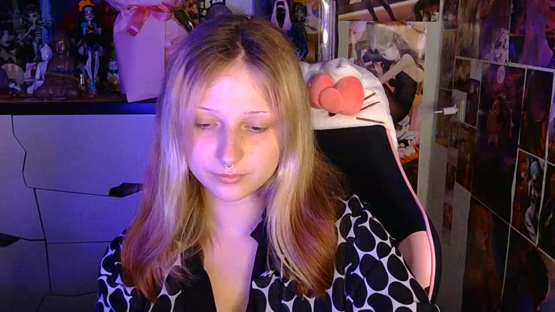 Gallery image thumbnail from VladaMoon's myfreecams stream on, 06/29/2026, 21:00 image 9 of 20