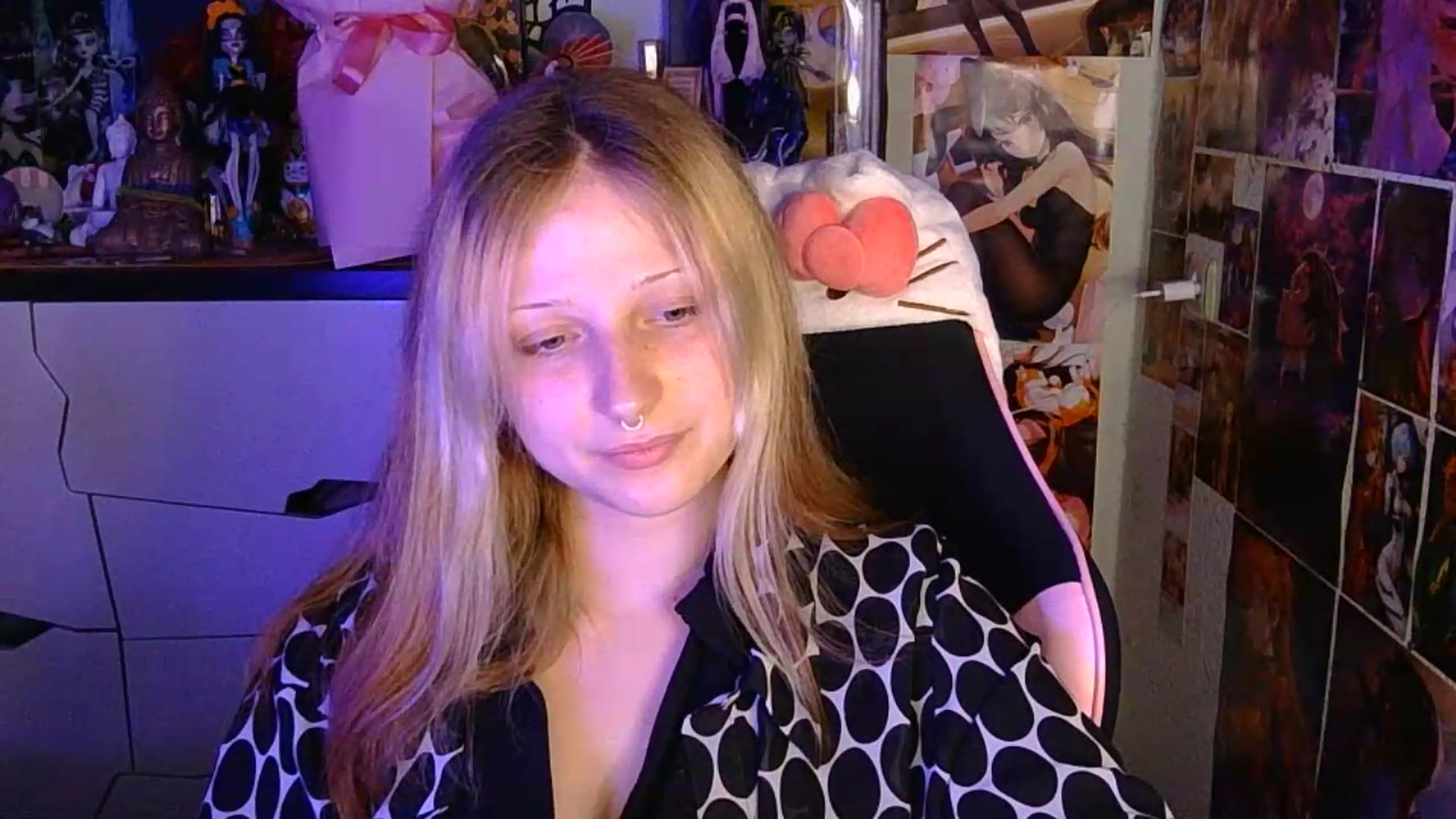Gallery image thumbnail from VladaMoon's myfreecams stream on, 06/29/2026, 21:00 image 19 of 20