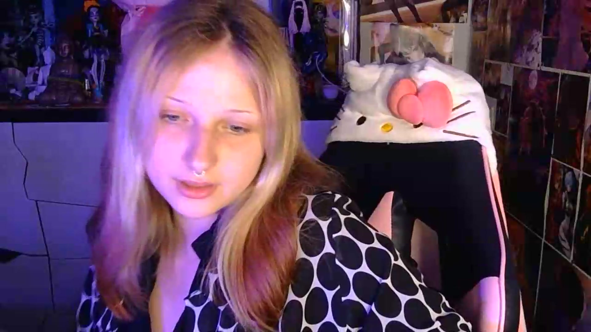 Gallery image thumbnail from VladaMoon's myfreecams stream on, 06/29/2026, 21:00 image 8 of 20