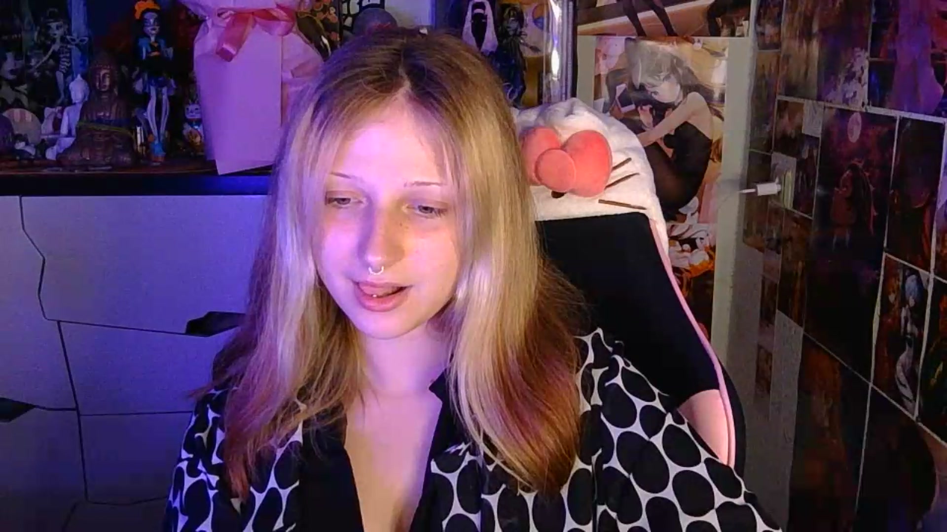 Gallery image thumbnail from VladaMoon's myfreecams stream on, 06/29/2026, 21:00 image 12 of 20