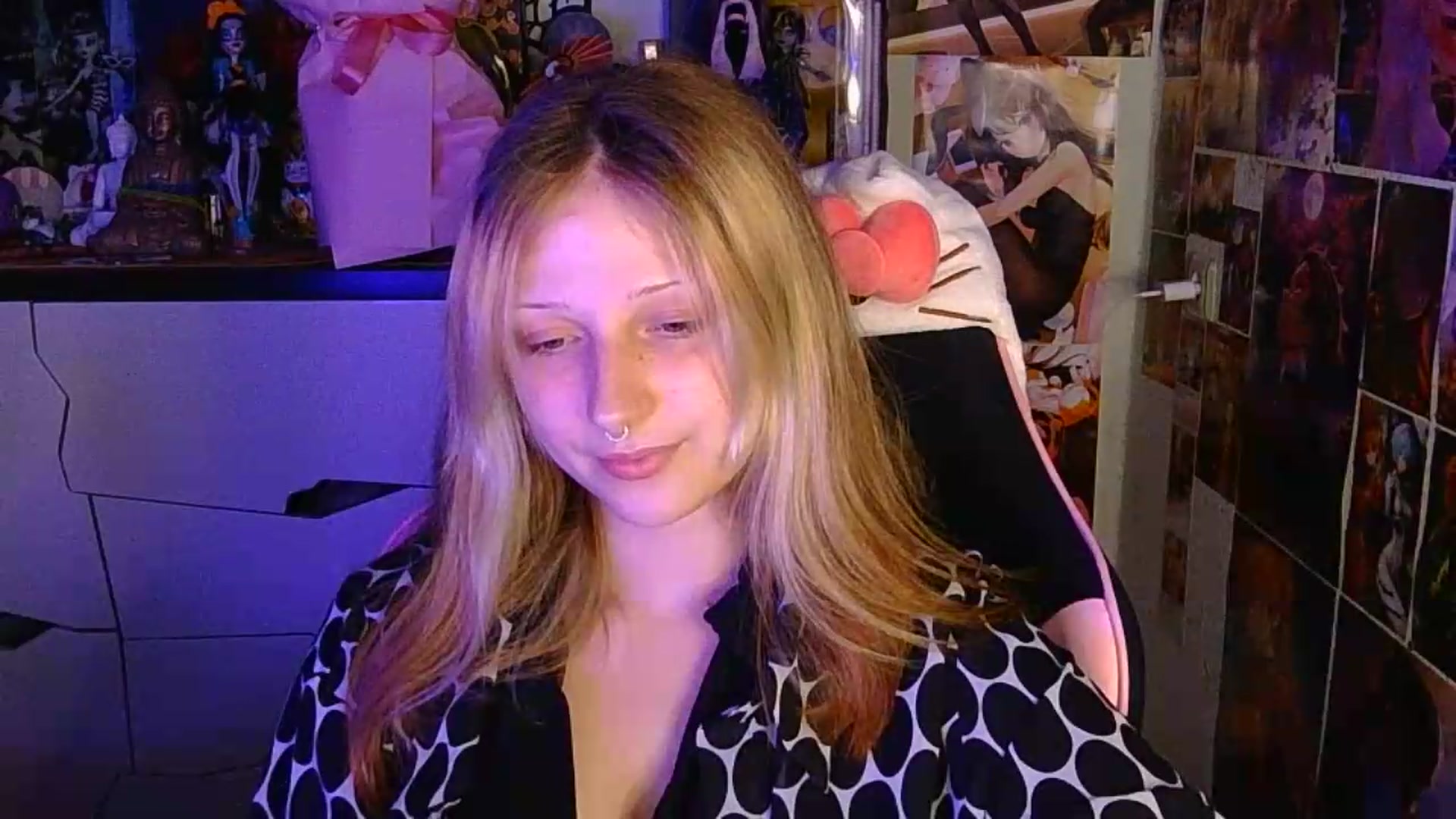 Gallery image thumbnail from VladaMoon's myfreecams stream on, 06/29/2026, 21:00 image 15 of 20