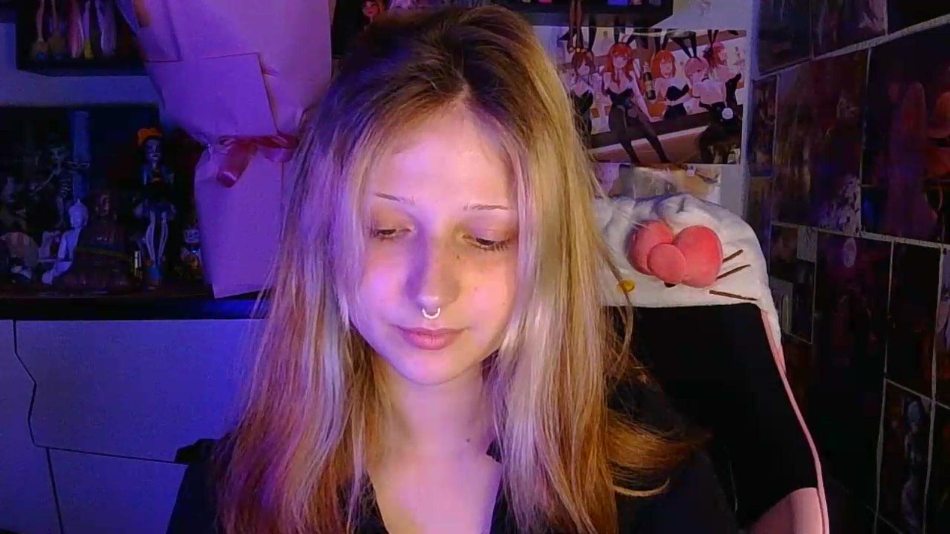 Gallery image thumbnail from VladaMoon's myfreecams stream on, 06/29/2026, 21:31 image 4 of 20