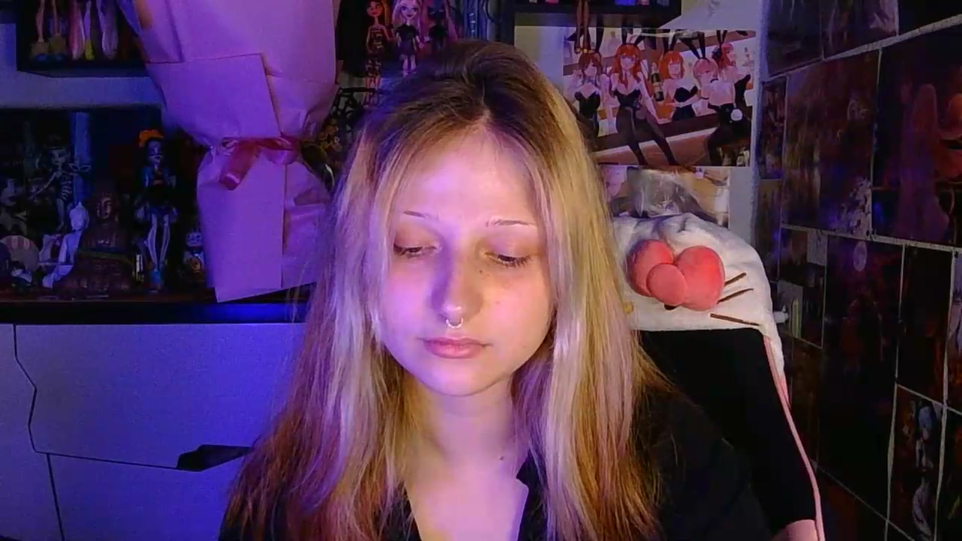 Gallery image thumbnail from VladaMoon's myfreecams stream on, 06/29/2026, 21:31 image 16 of 20
